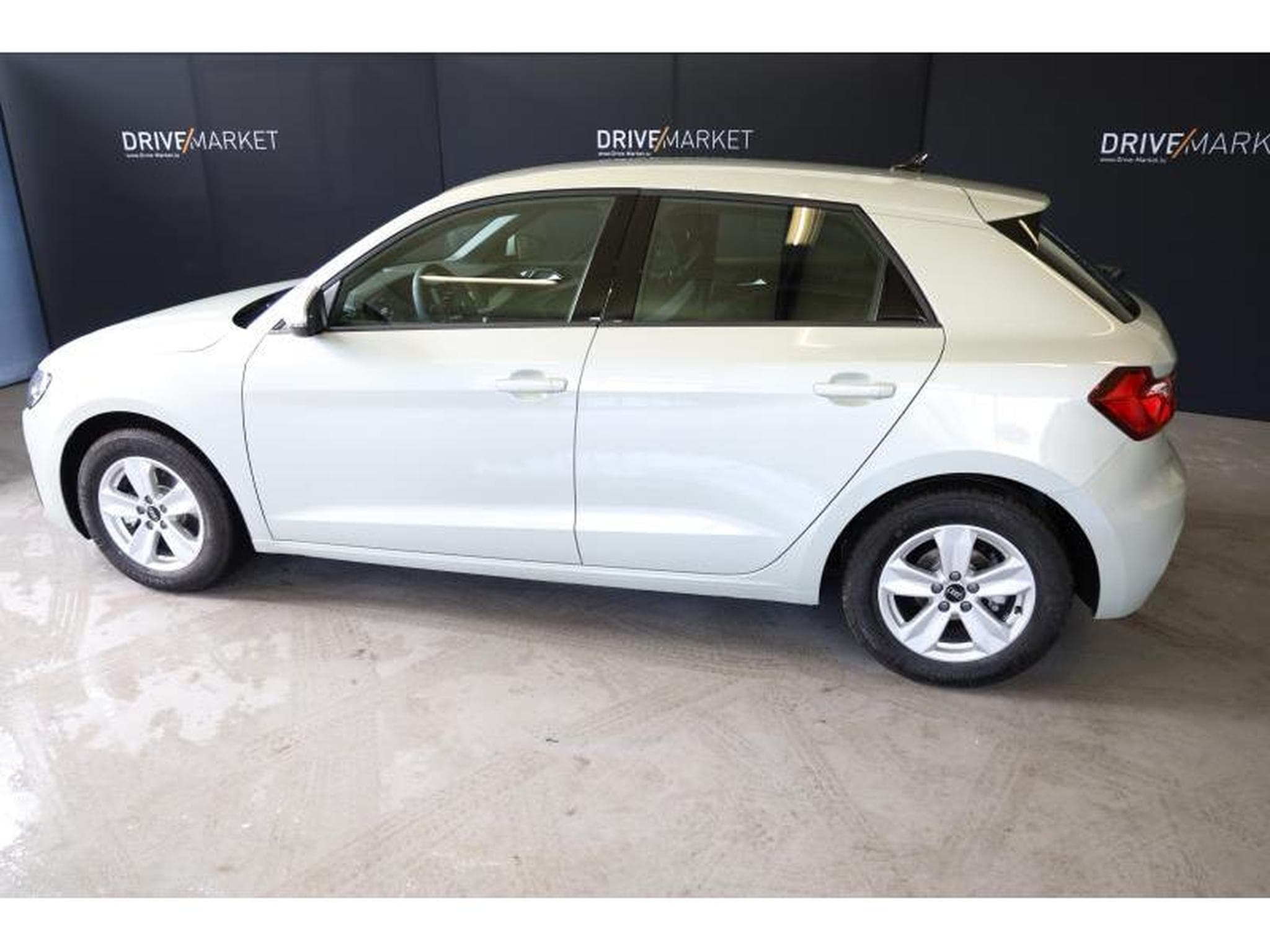 Audi A1 Sportback S Line (2024) - Photo 14