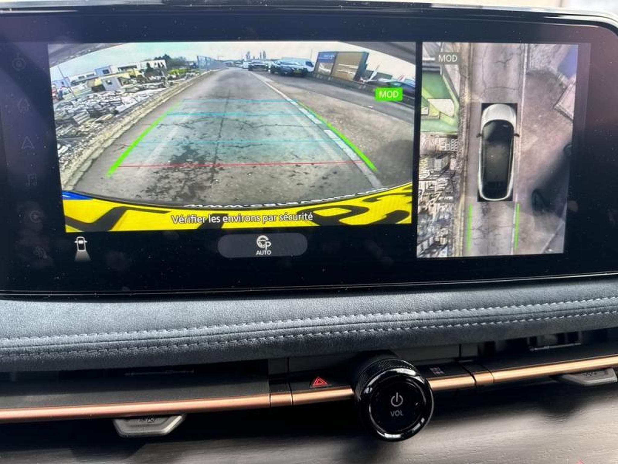 Nissan Ariya EVOLVE (2025) - Foto 14