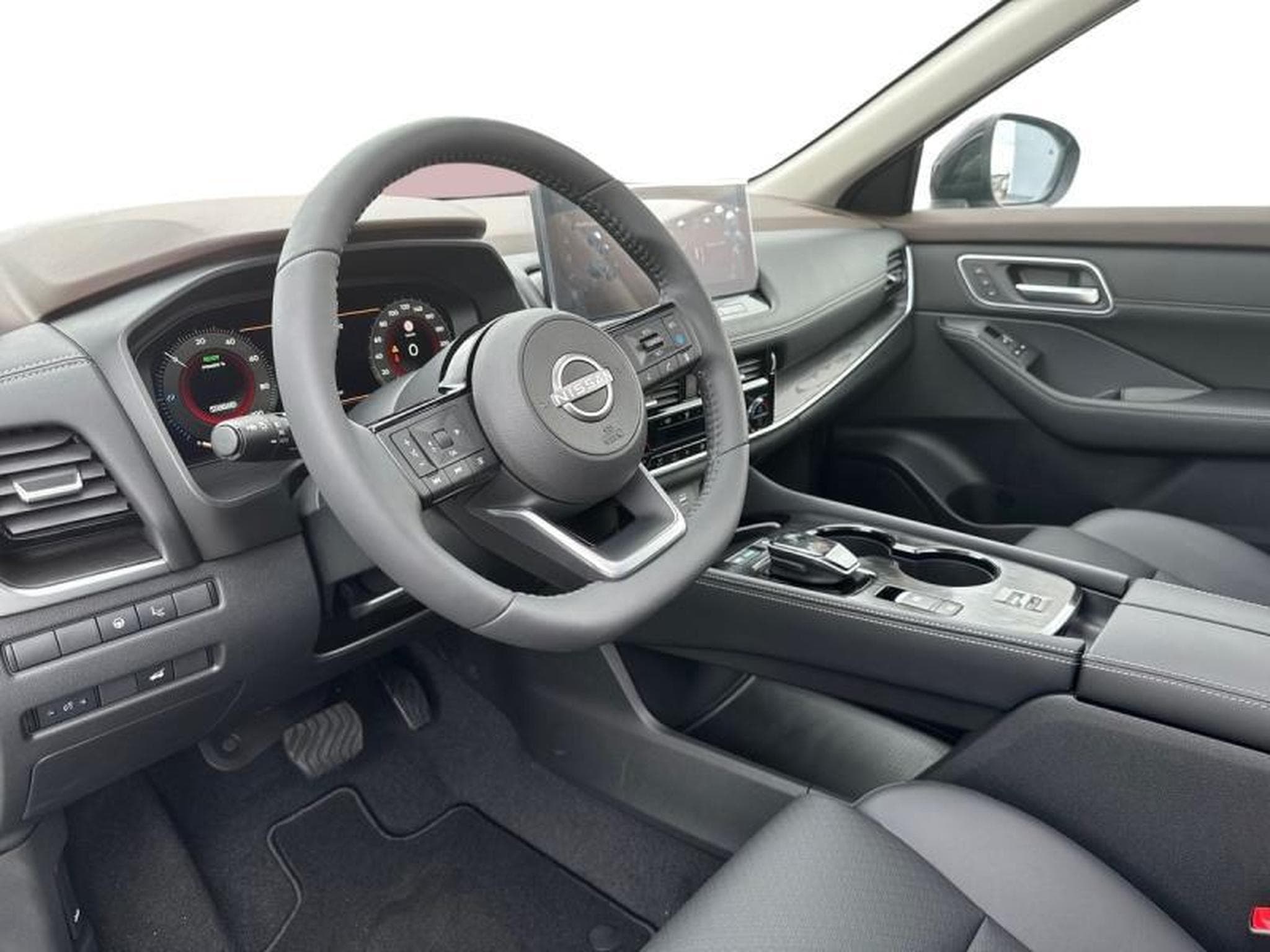 Nissan X-Trail TEKNA (2024) - Photo 8