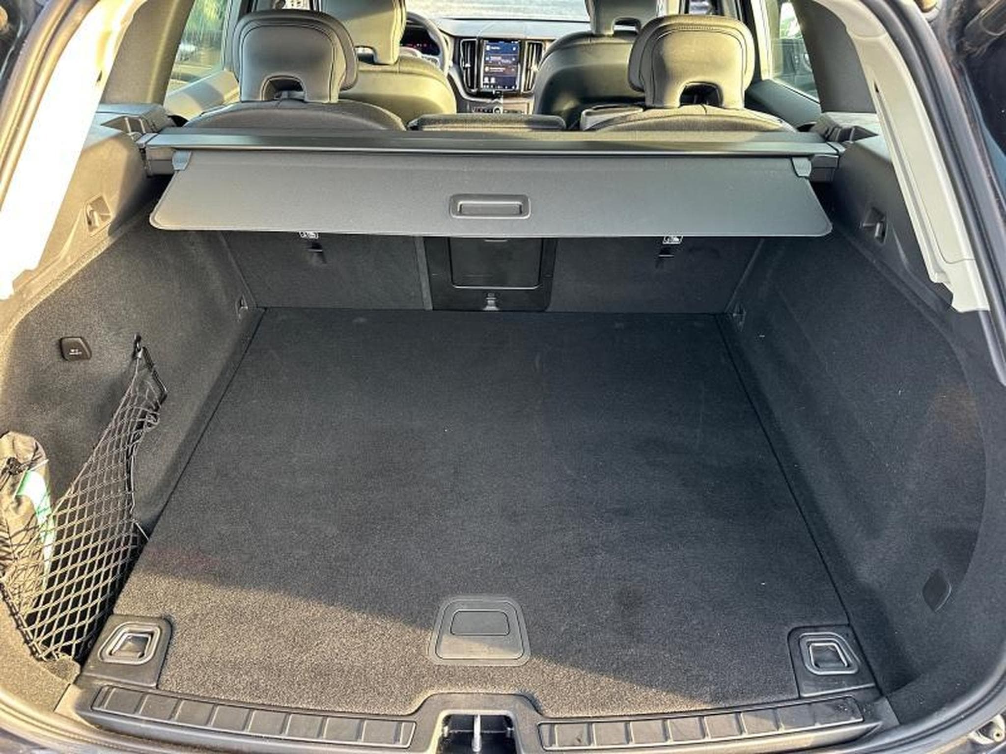 Volvo XC60 B4 Core / Diesel (2023) - Foto 22