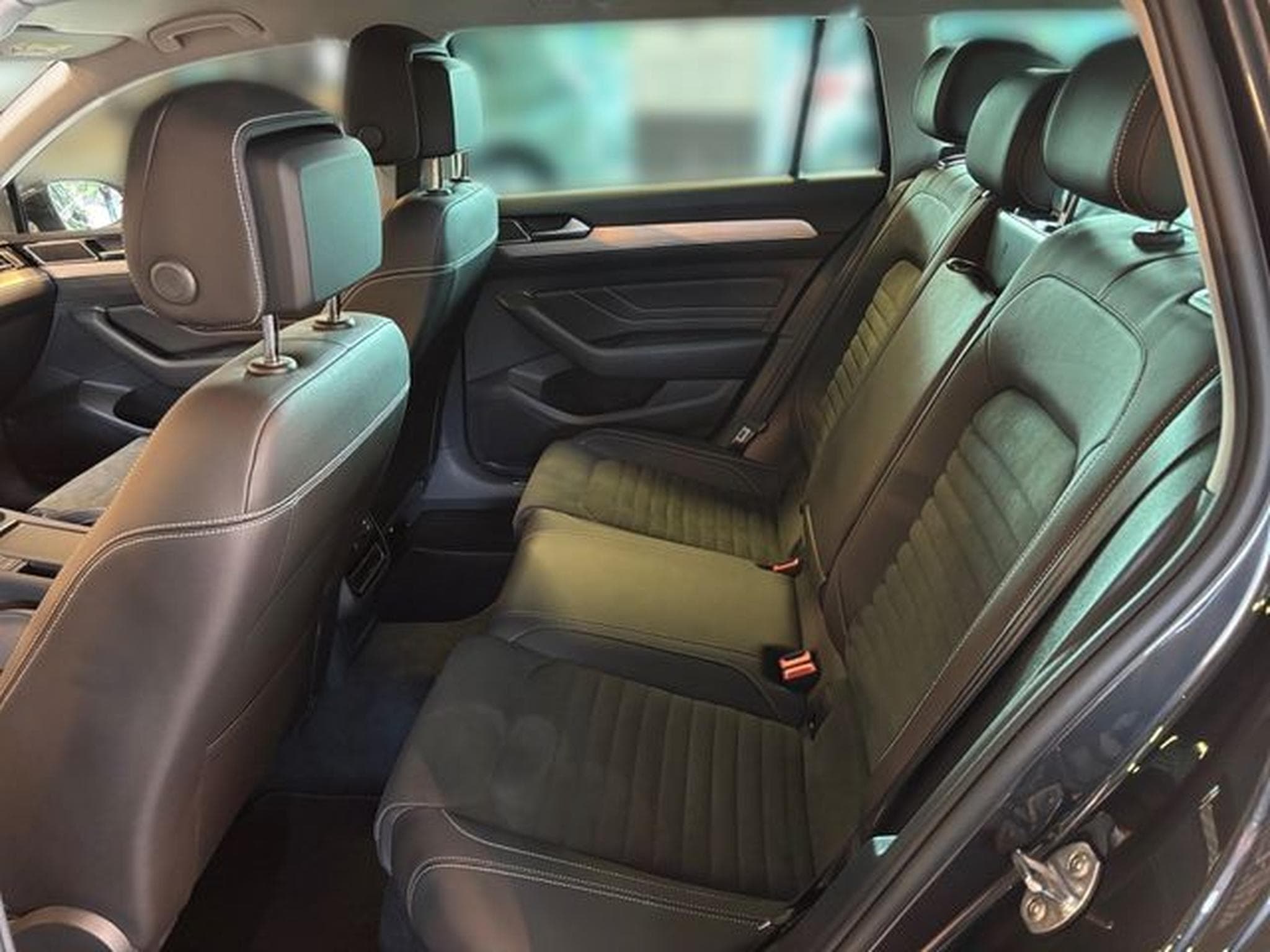 VW Passat Passat Variant Elegance (2023) - Photo 11