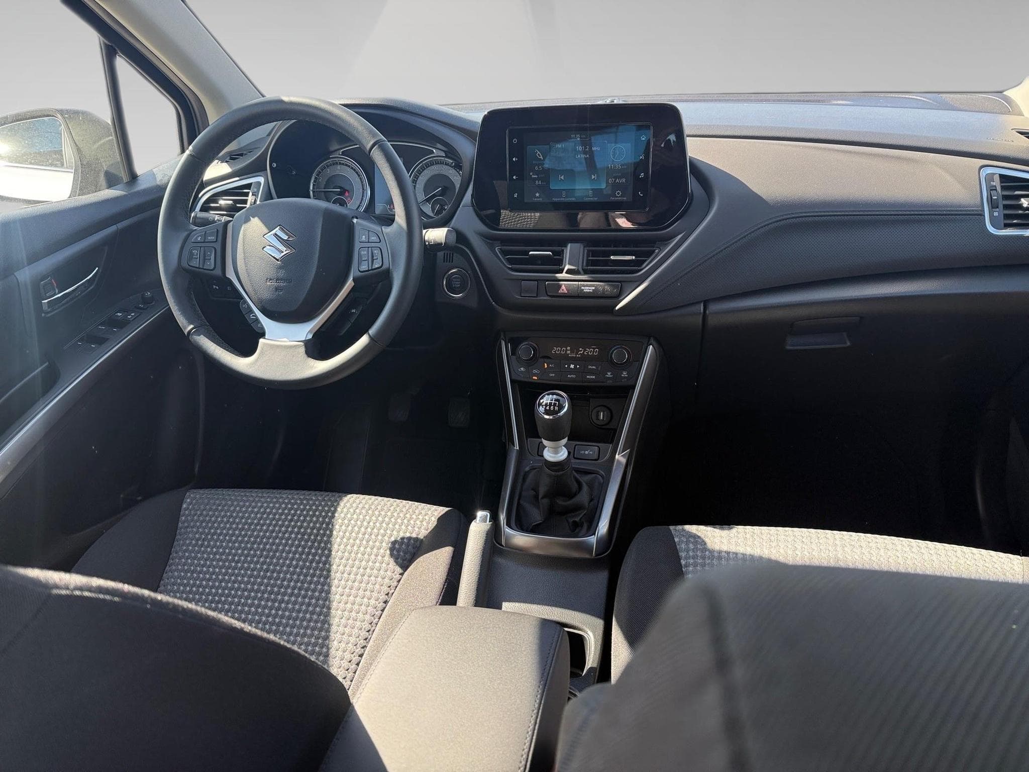 Suzuki S-Cross 1.4 GL+ (2024) - Photo 20