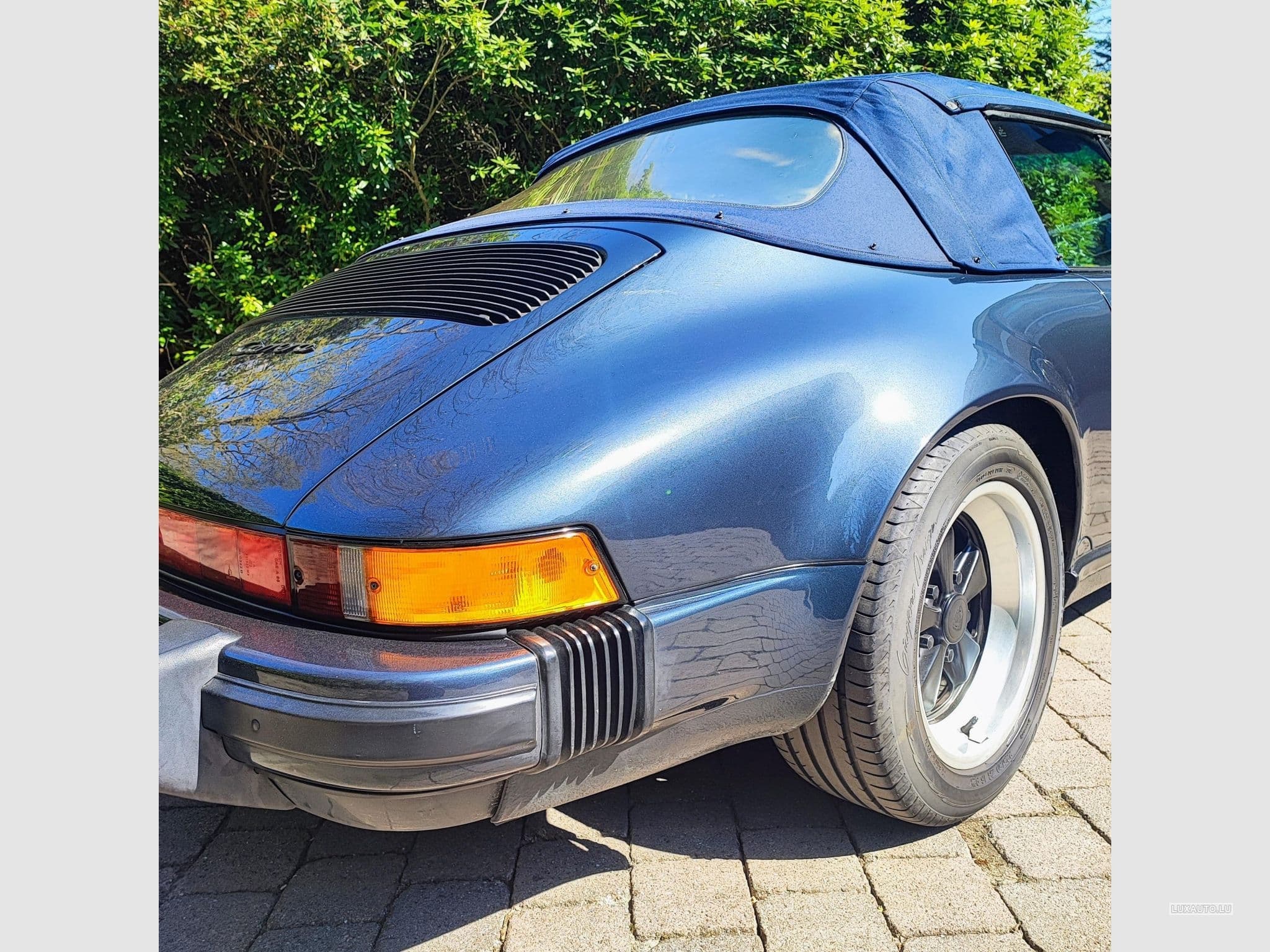 Porsche 911 Carrera 3,2L Cabrio (1987) - Photo 3