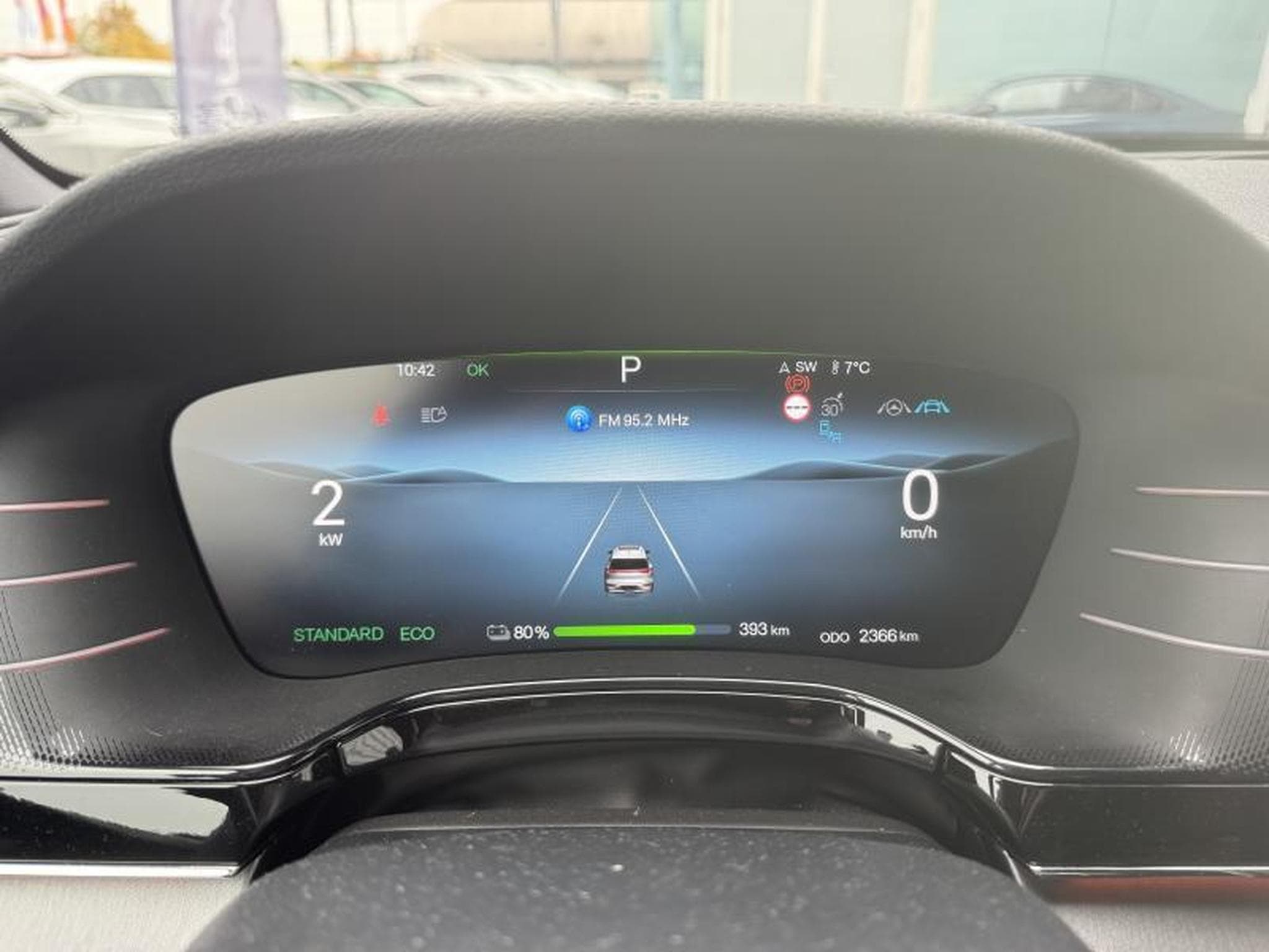 BYD TANG EXECUTIVE (2024) - Photo 12