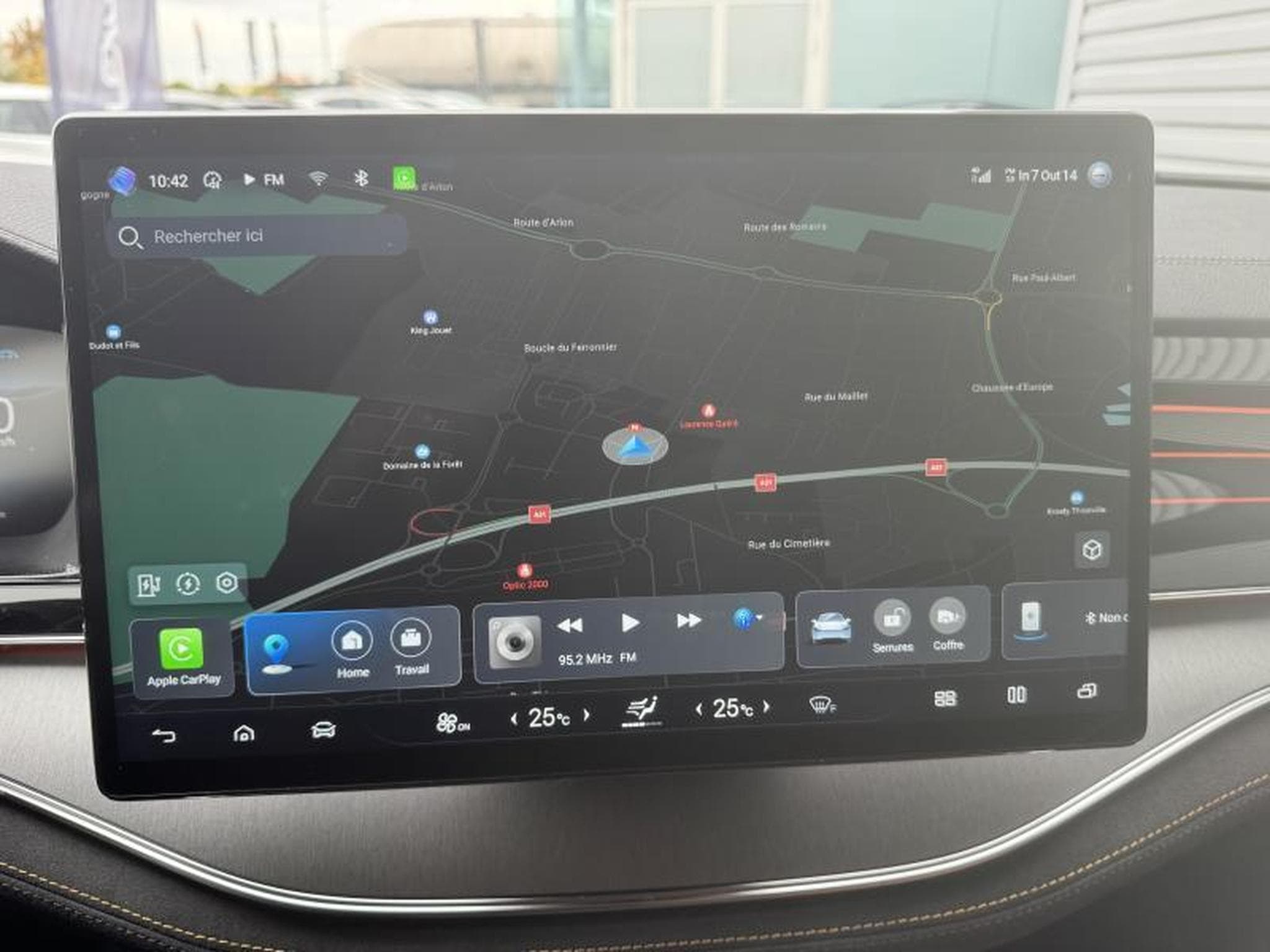 BYD TANG EXECUTIVE (2024) - Photo 13