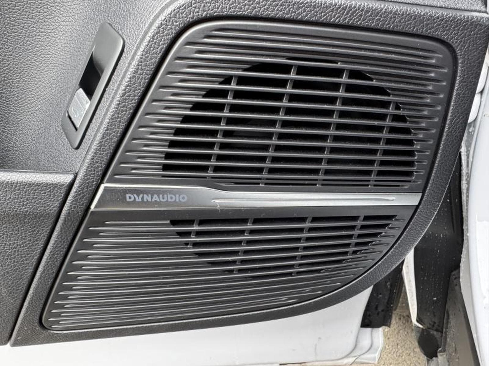 BYD TANG EXECUTIVE (2024) - Photo 18