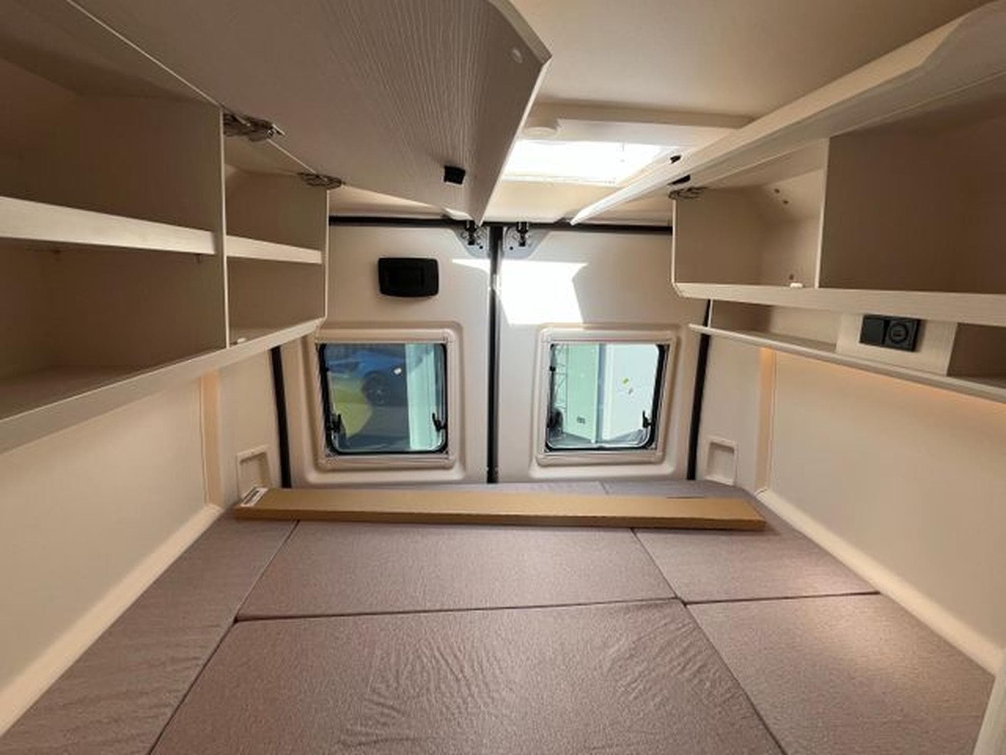 Tourne Mobile SELECT 6.0m, 2.2 BlueHDI 180, Automatik (2023) - Photo 12