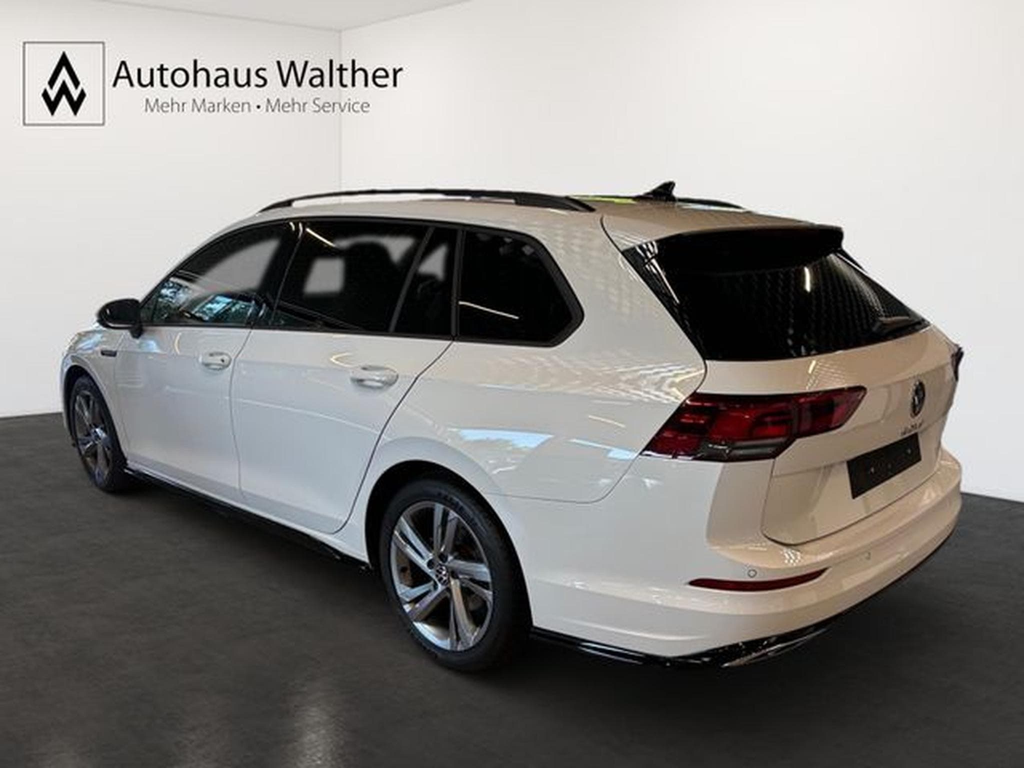 VW Golf Golf Variant VIII R-Line (2022) - Foto 4