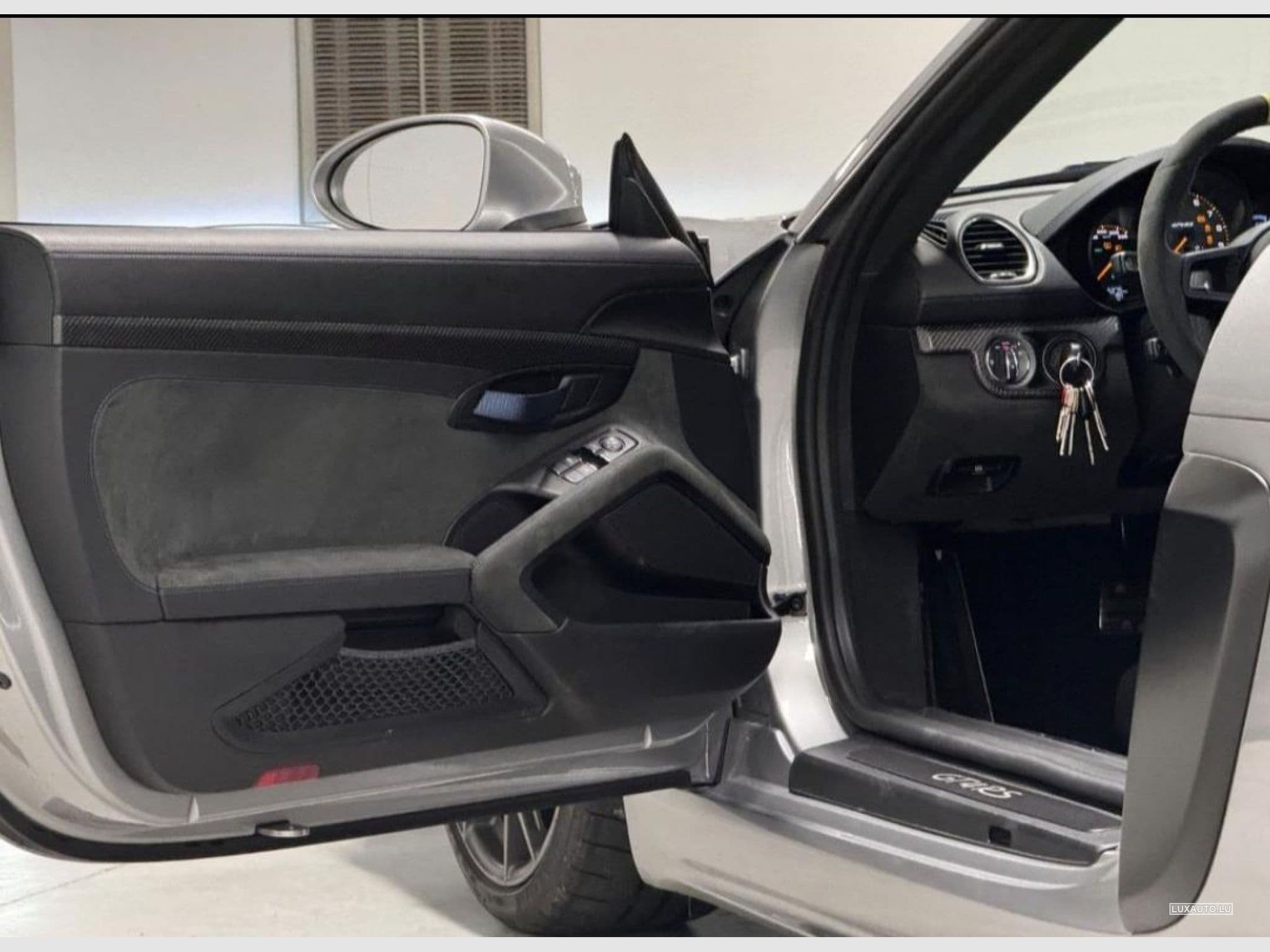 Porsche Cayman Gt4rs (2023) - Photo 8