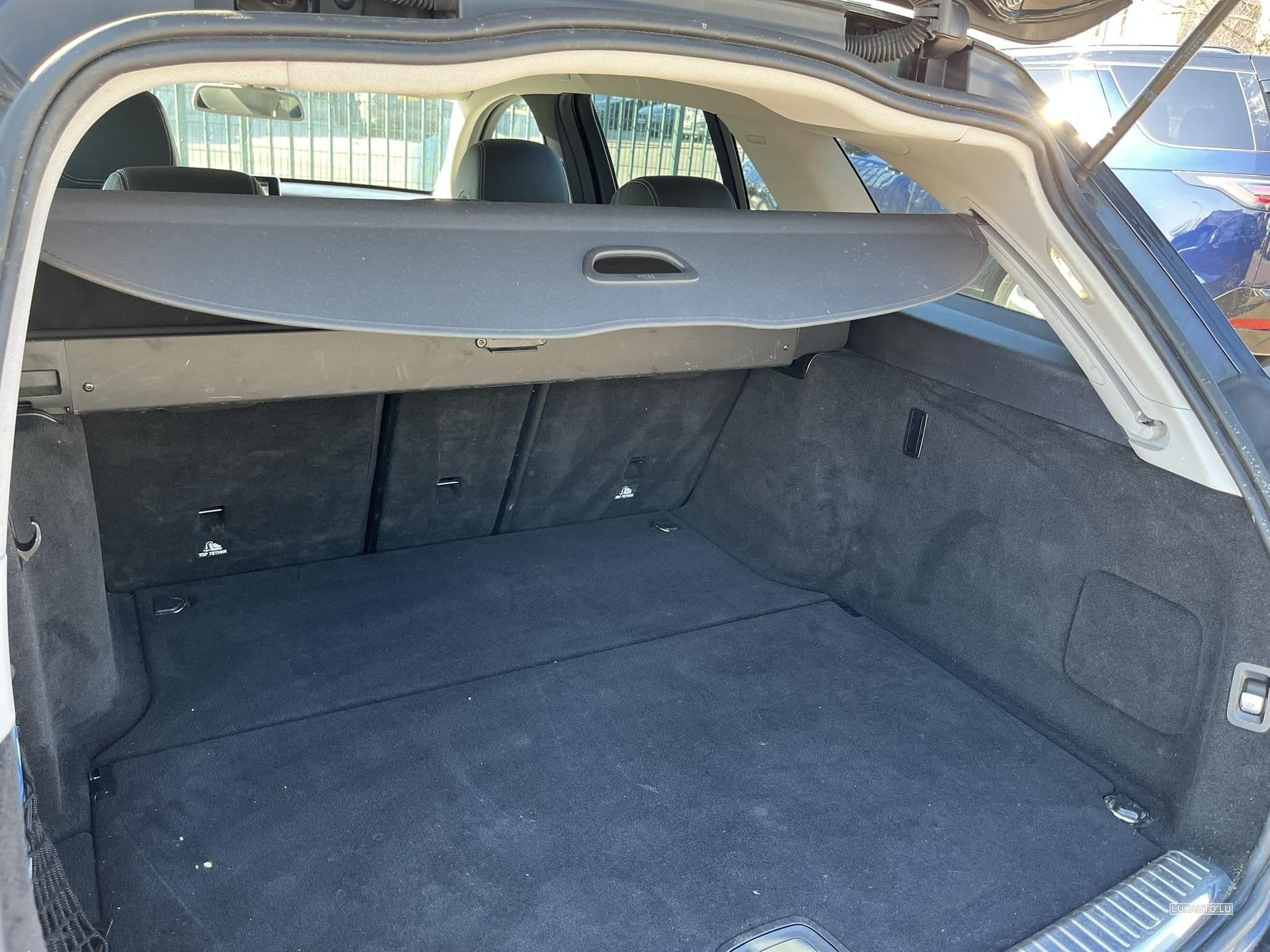 Mercedes C 220 AMG Line (2018) - Foto 10