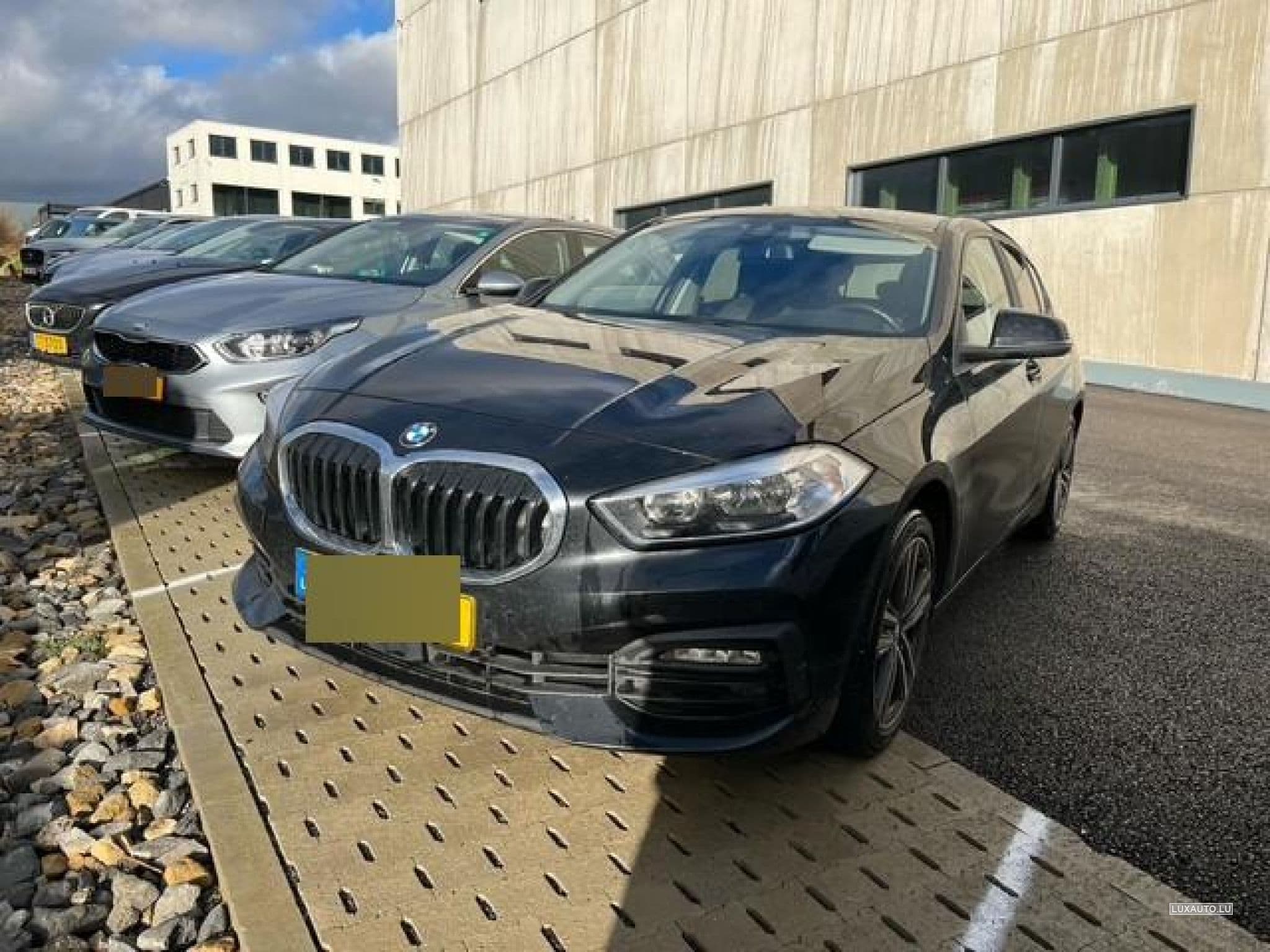 BMW 118 Série Advantage (2020) - Photo 3