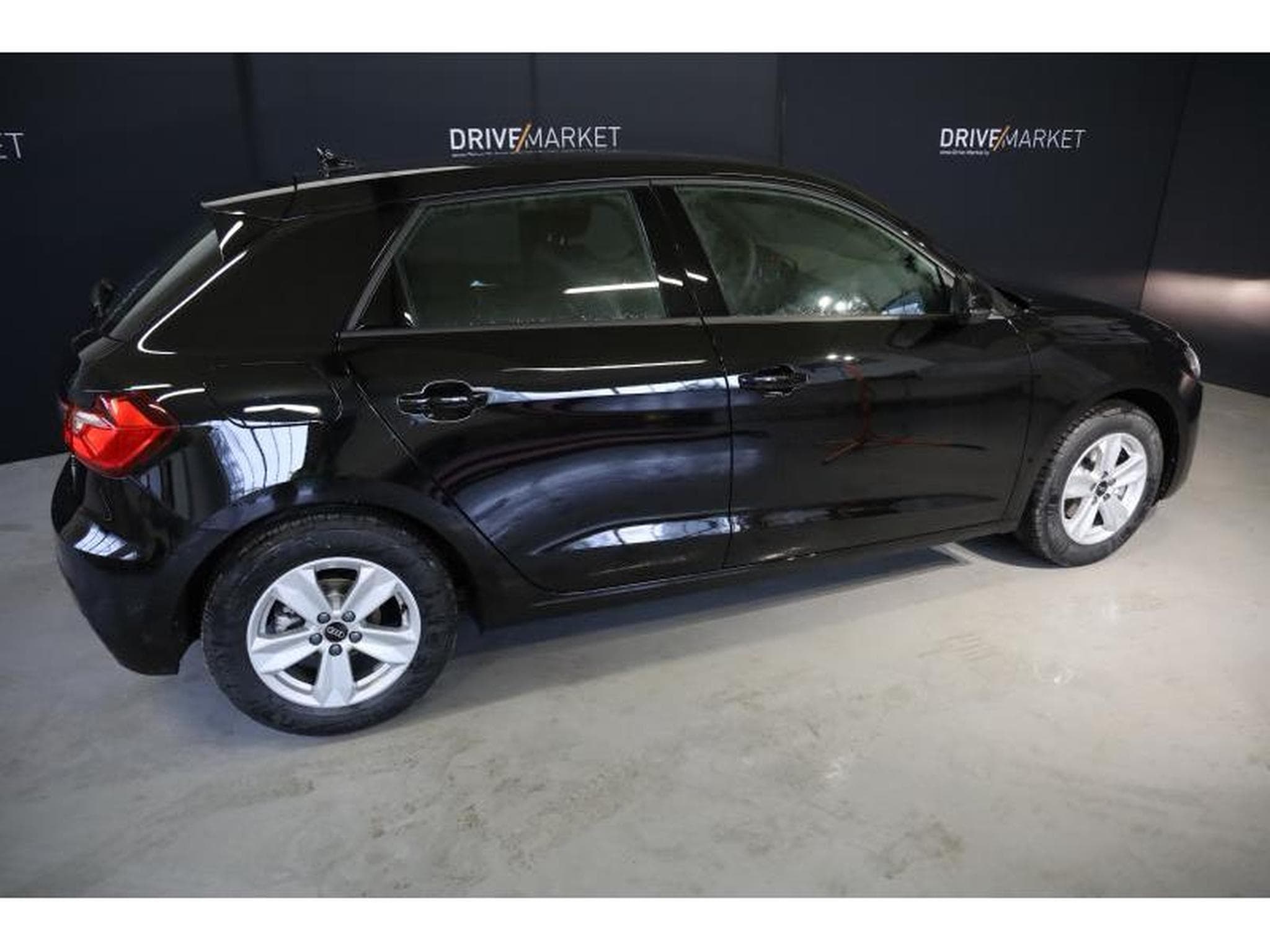 Audi A1 Sportback S Line (2024) - Photo 4