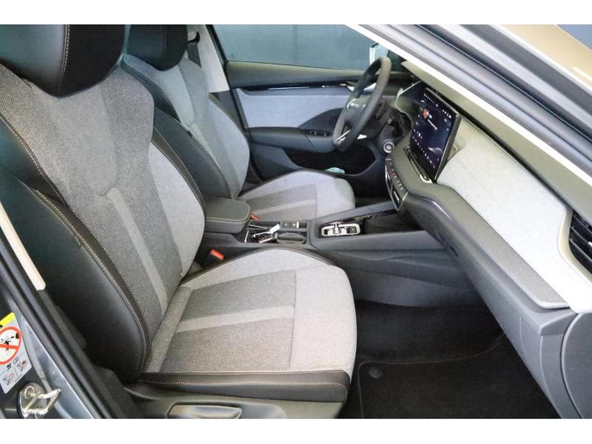 Skoda Octavia Selection (2025) - Photo 16