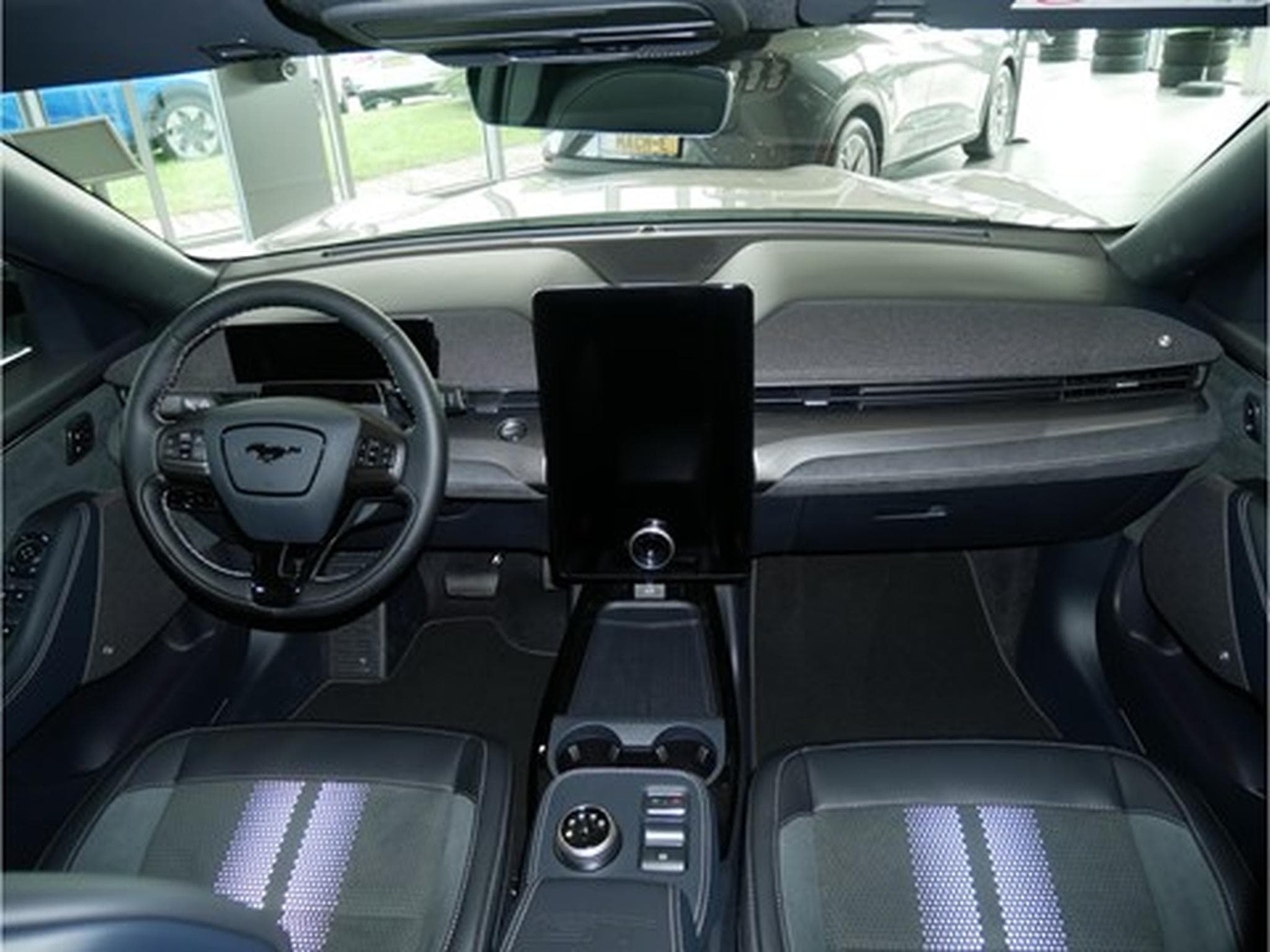 Ford Mustang Mach-E GT 99kWh Extended Range 487ch/258kW - A1 (2024) - Foto 6