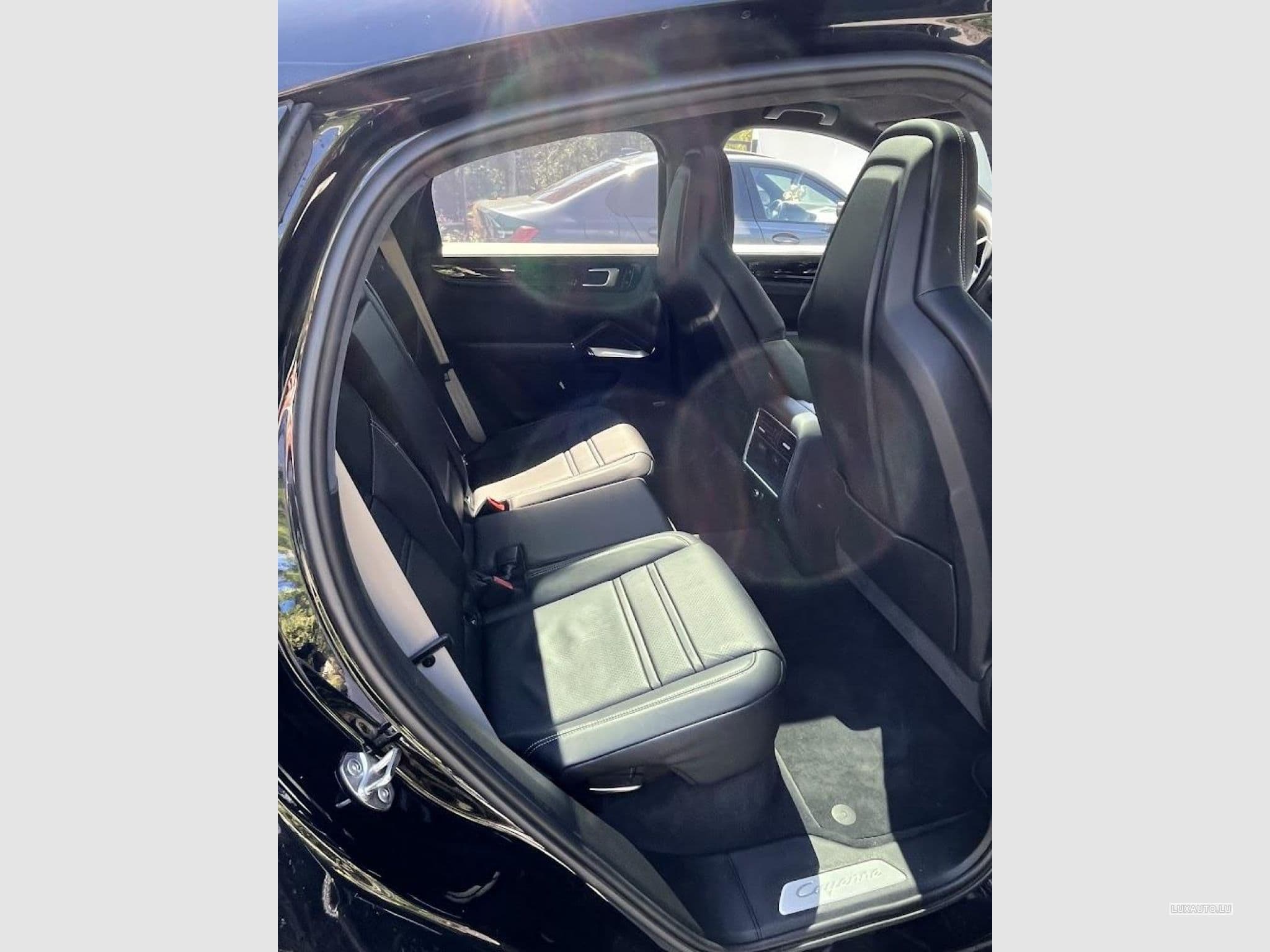 Porsche Cayenne Turbo Sport (2020) - Photo 2