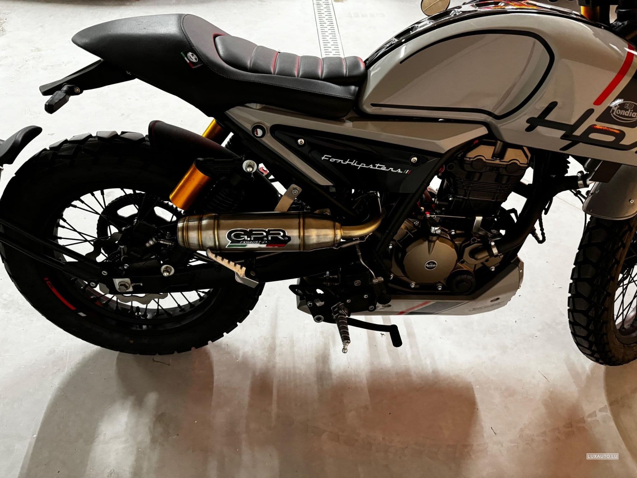 Mondial Hipster Couleur gris Nardo et noir (2023) - Foto 2