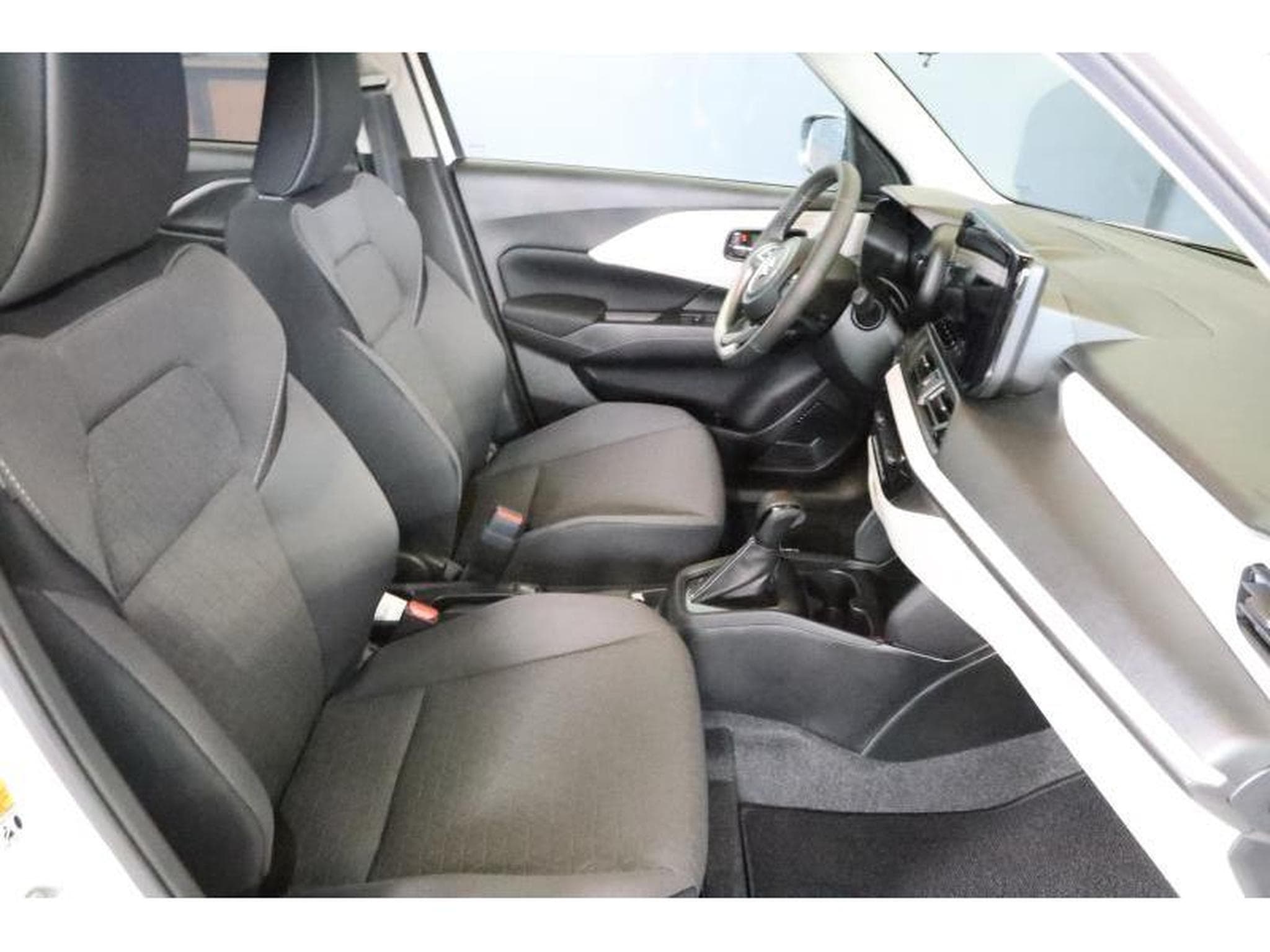 Suzuki Swift GL+ (2025) - Foto 17