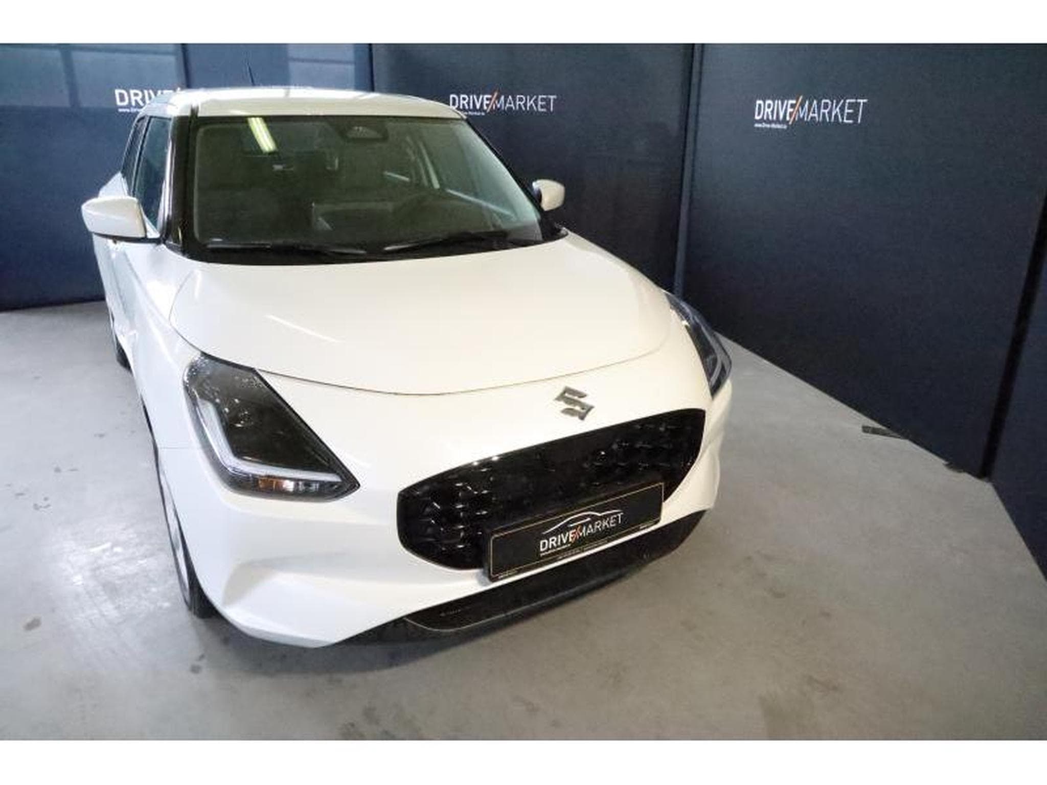 Suzuki Swift GL+ (2025) - Foto 6