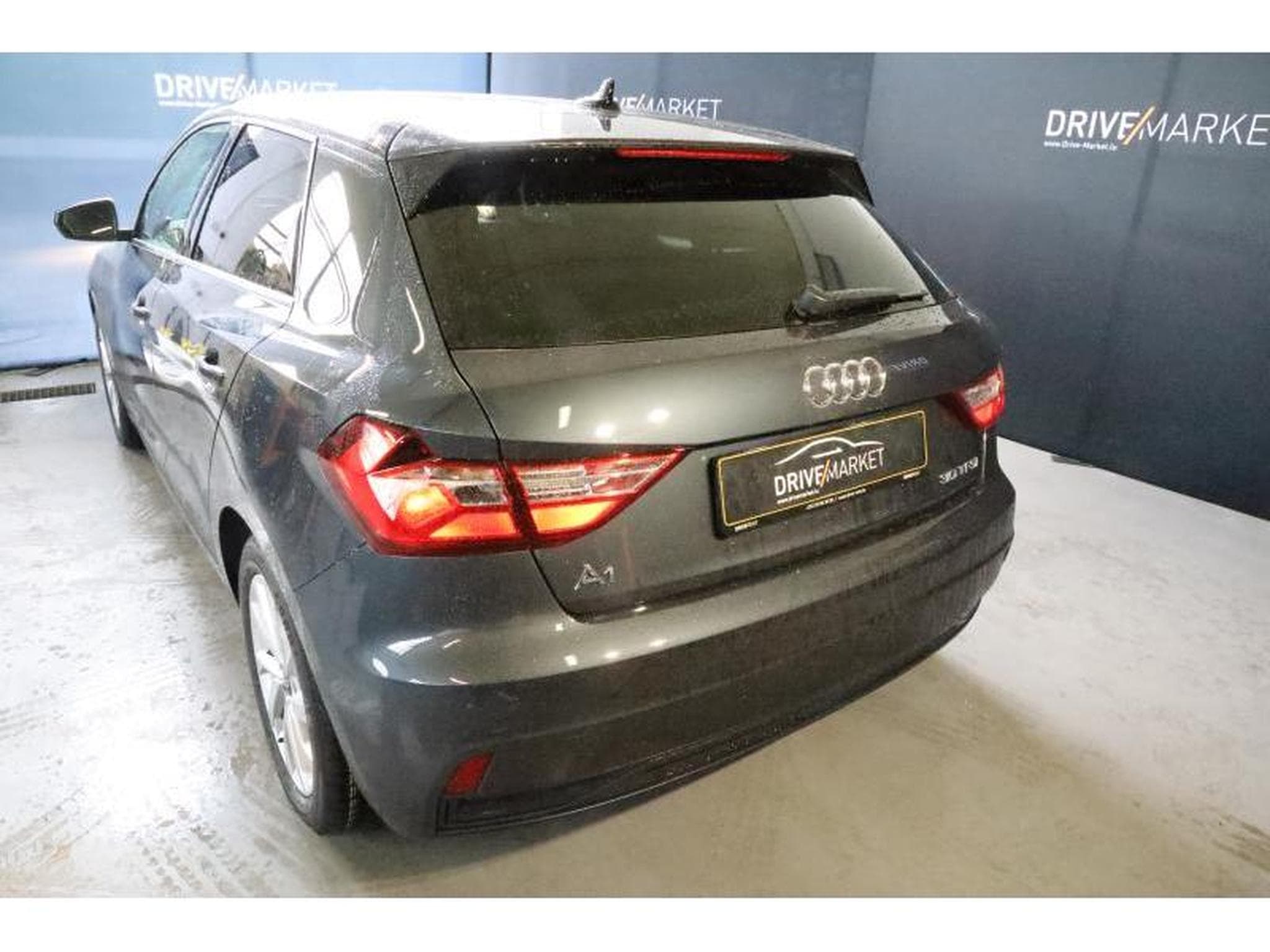 Audi A1 Advanced (2025) - Photo 14