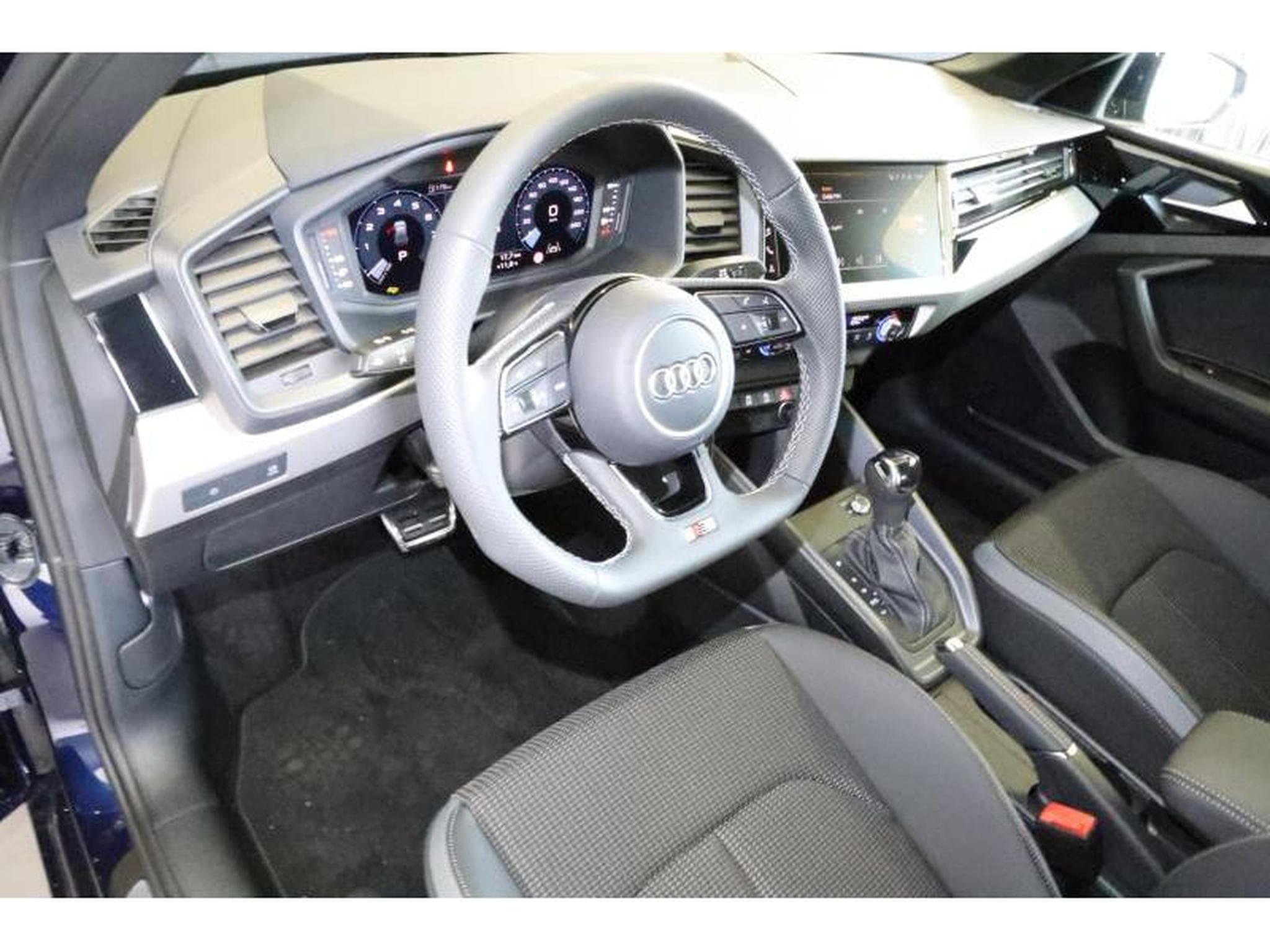 Audi A1 Advanced (2025) - Photo 7