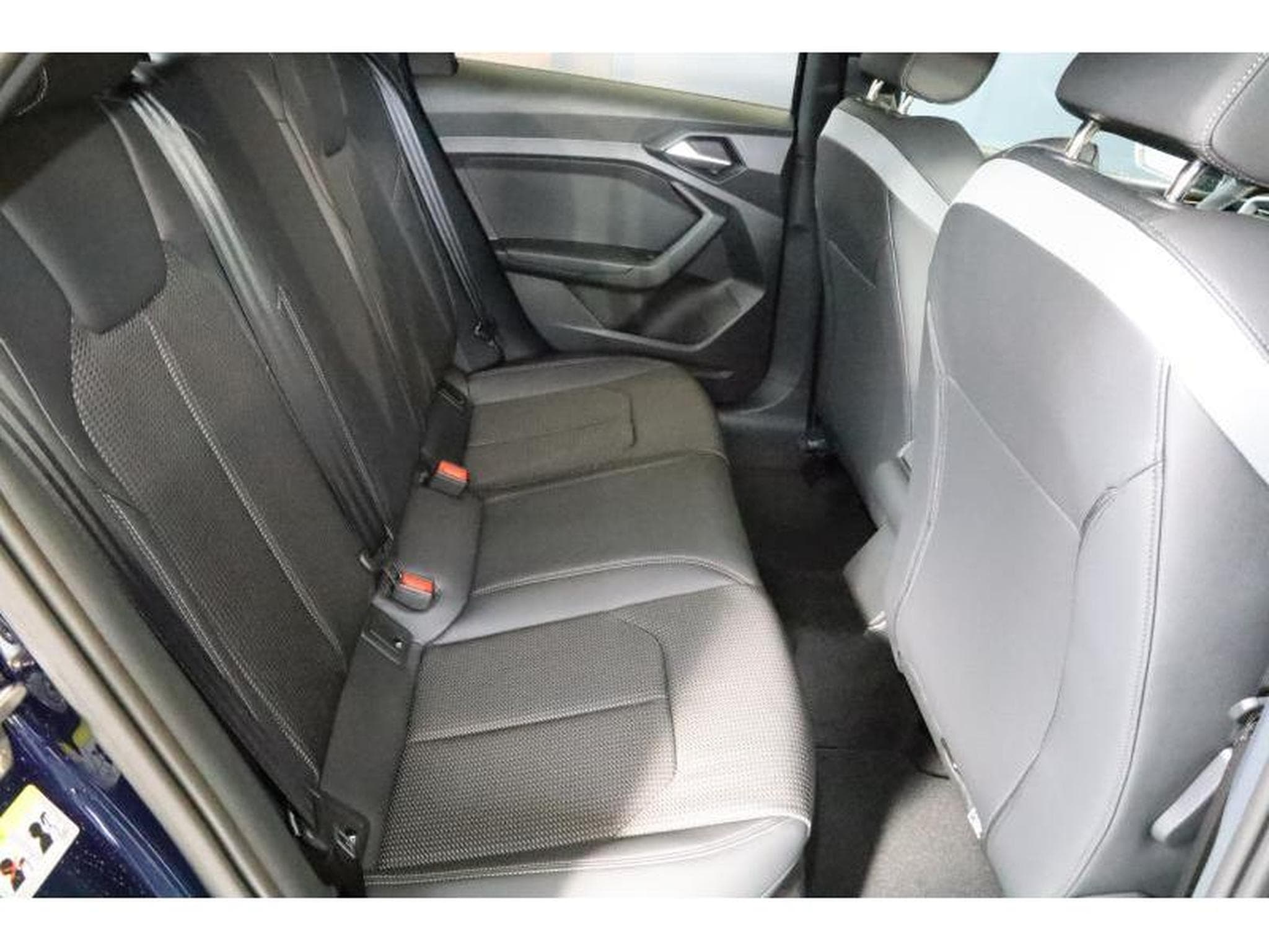 Audi A1 Advanced (2025) - Photo 8