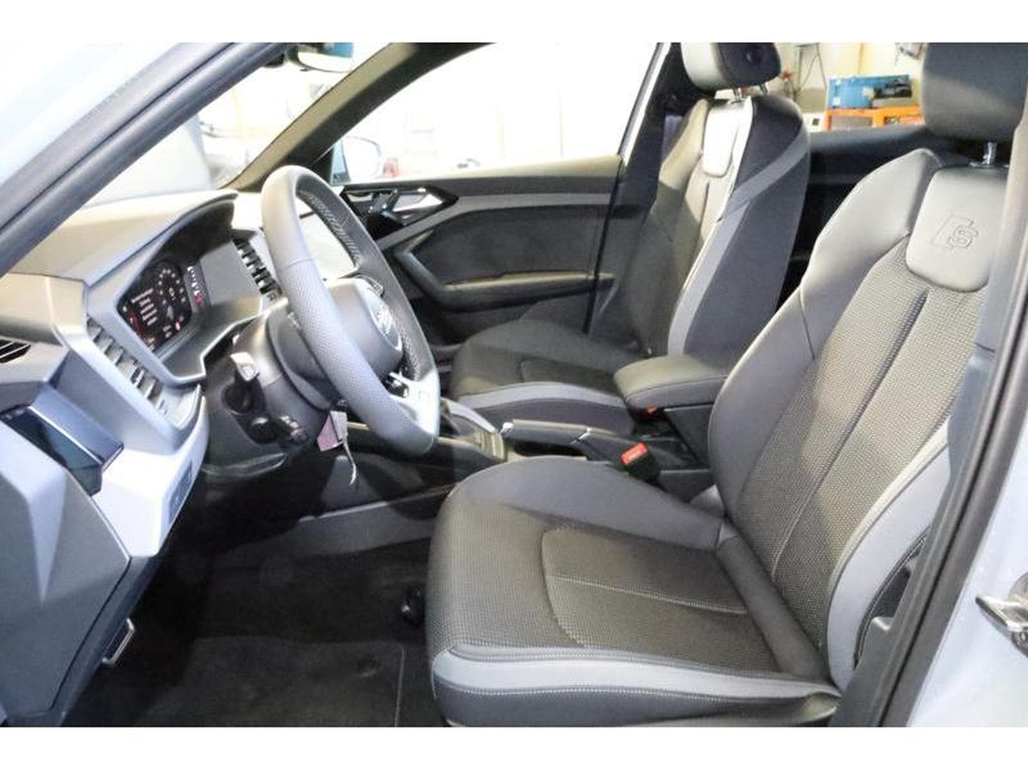 Audi A1 Advanced (2025) - Photo 10