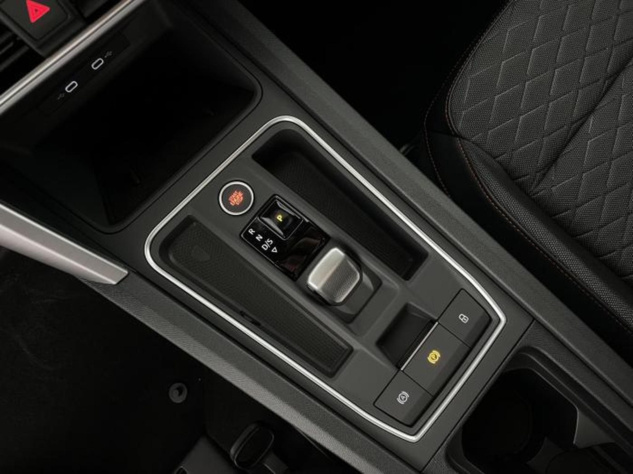 Seat Leon FR (2025) - Foto 19