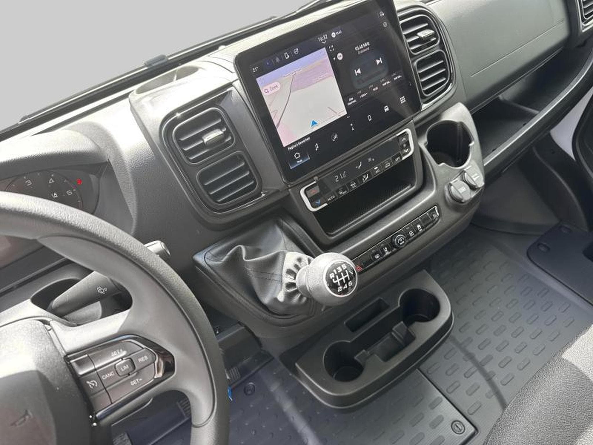 Peugeot Boxer tôlé 335 L3H2 (2025) - Photo 19