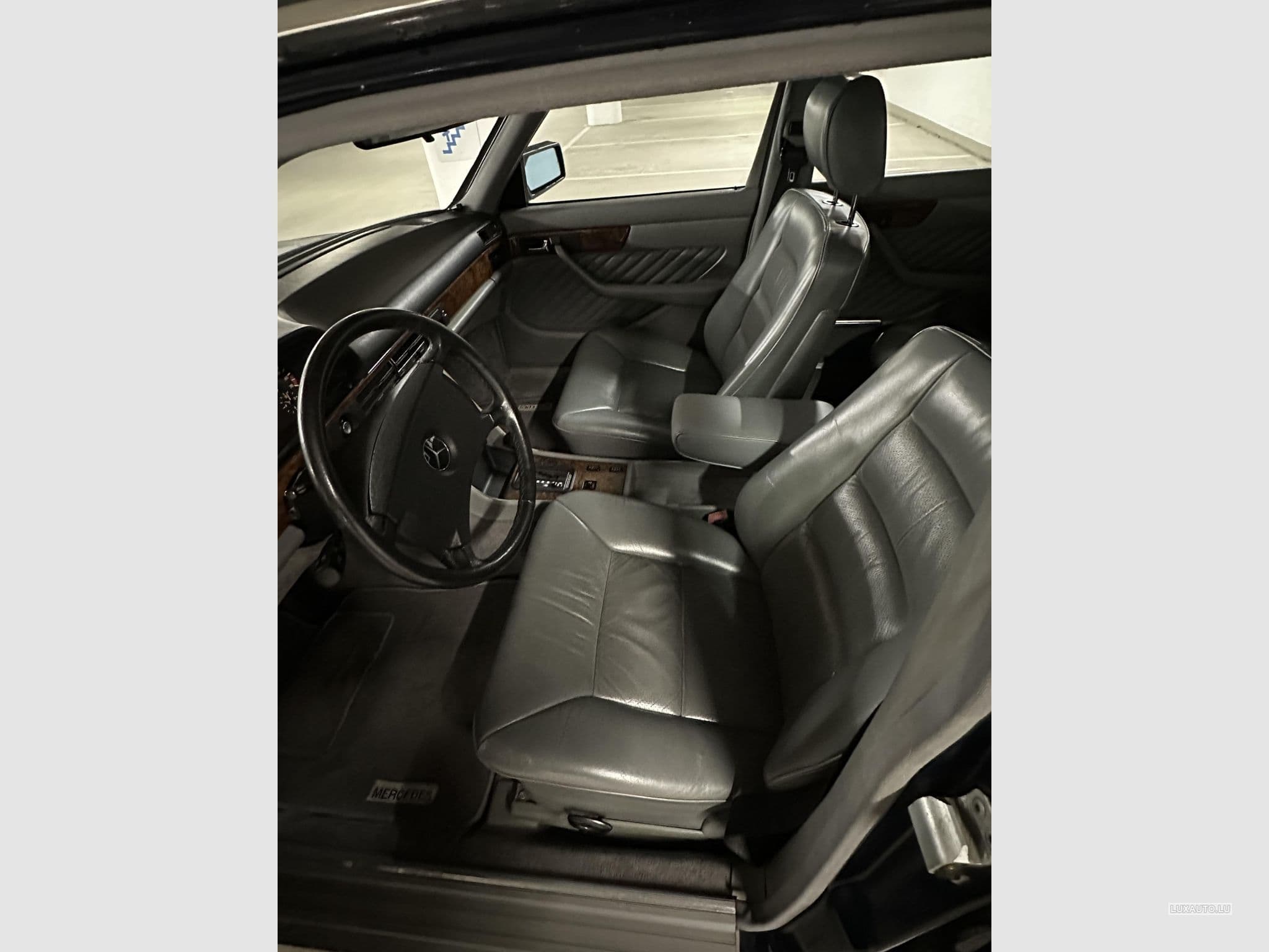 Mercedes W126 (1990) - Photo 10