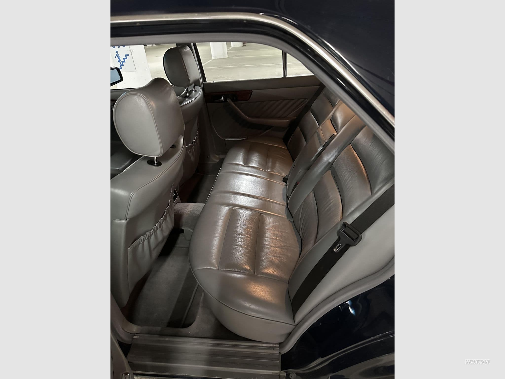 Mercedes W126 (1990) - Photo 11