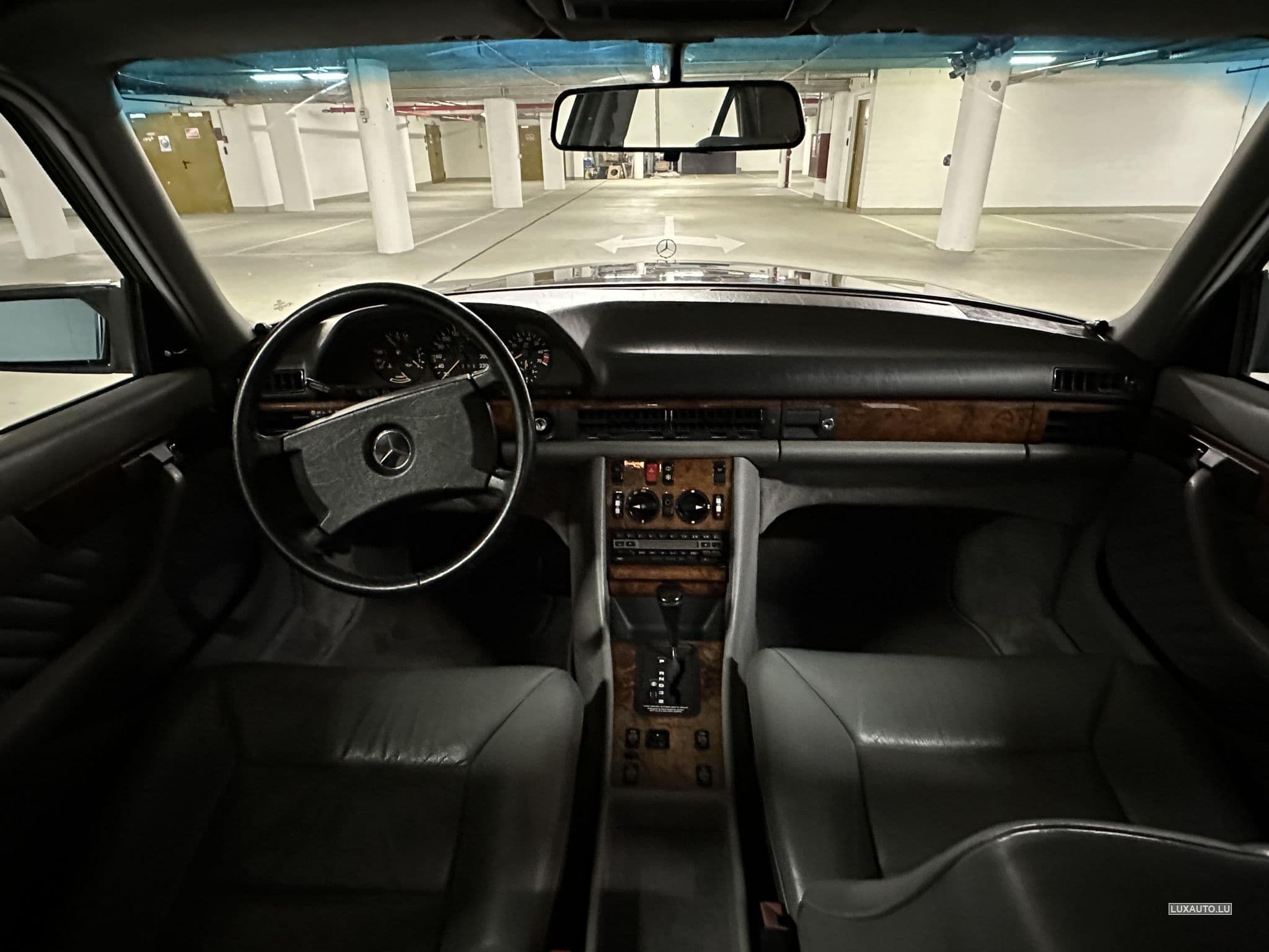Mercedes W126 (1990) - Photo 8