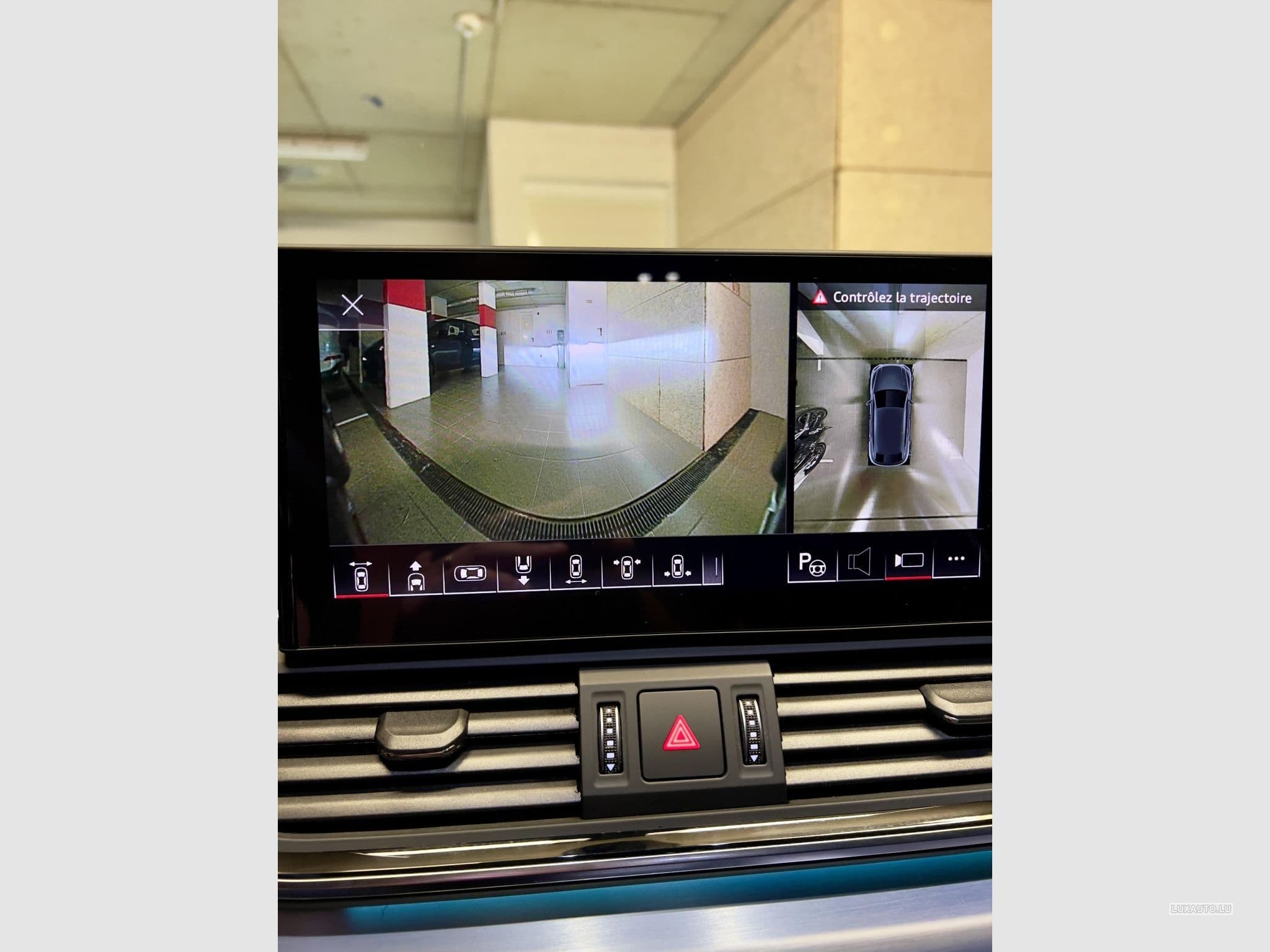 Audi Q5 S-line (2024) - Foto 13