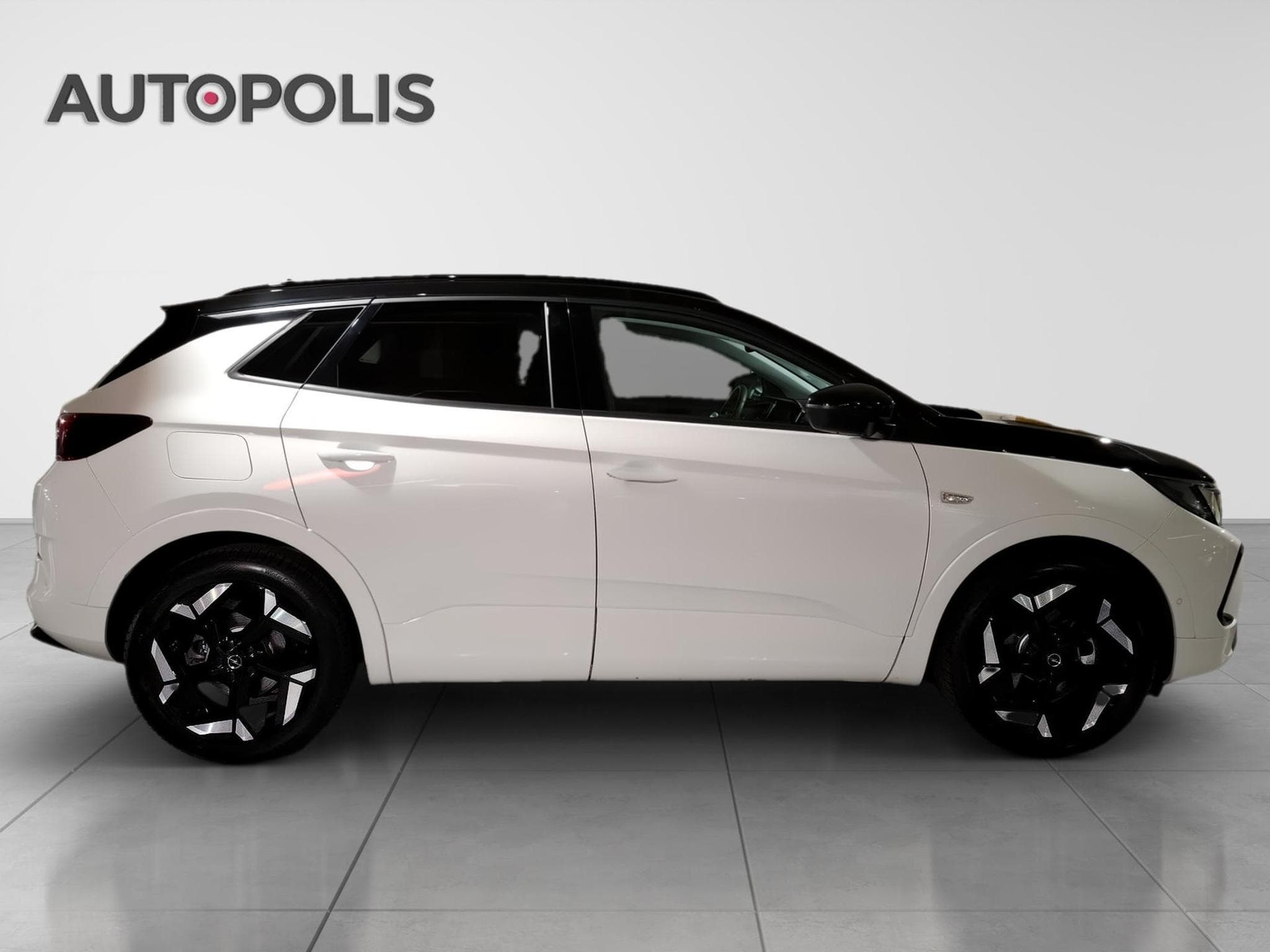 Opel Grandland 1.6 GSe (2023) - Photo 8