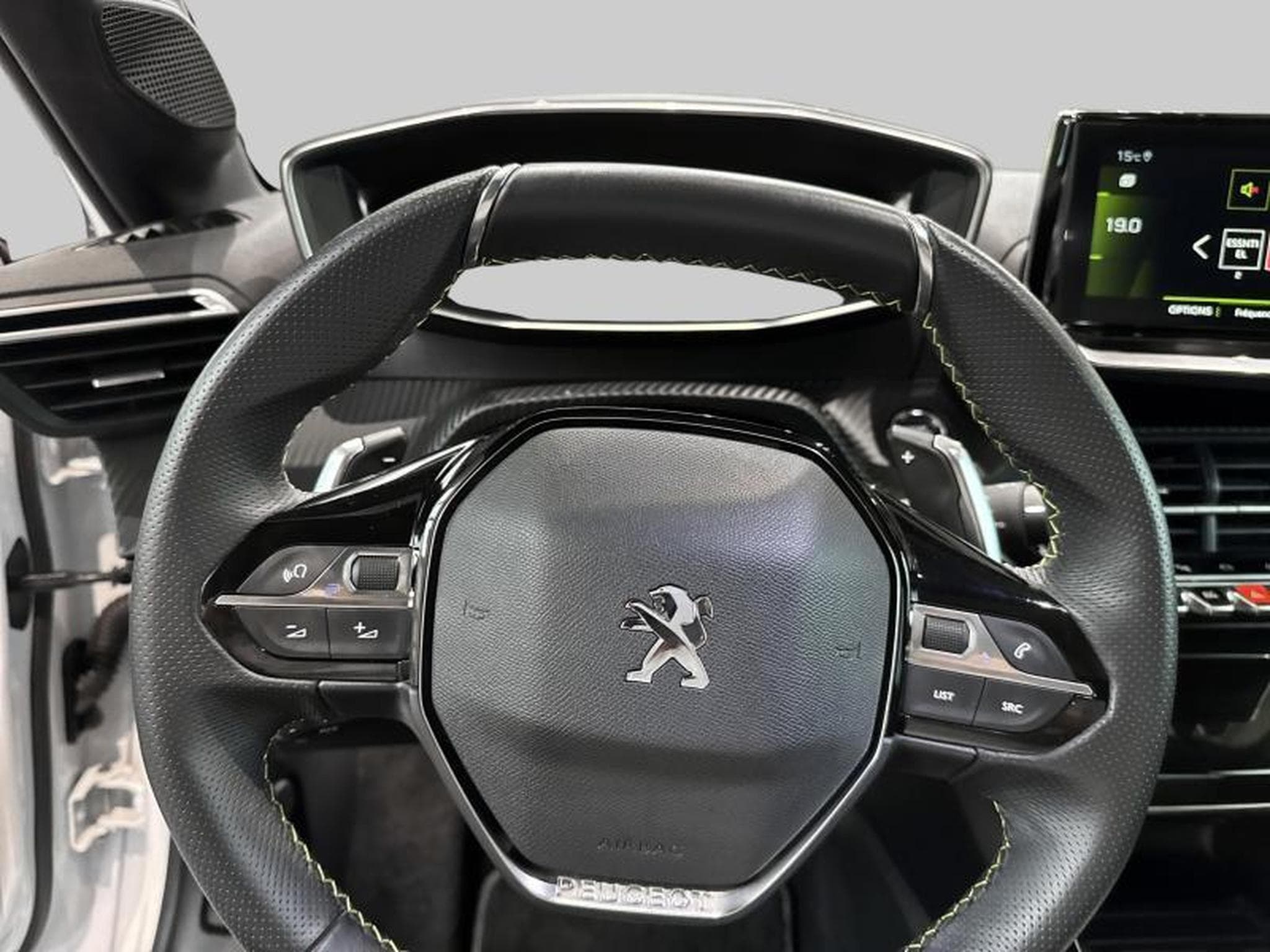 Peugeot 208 II & e- GT Line (2023) - Photo 14