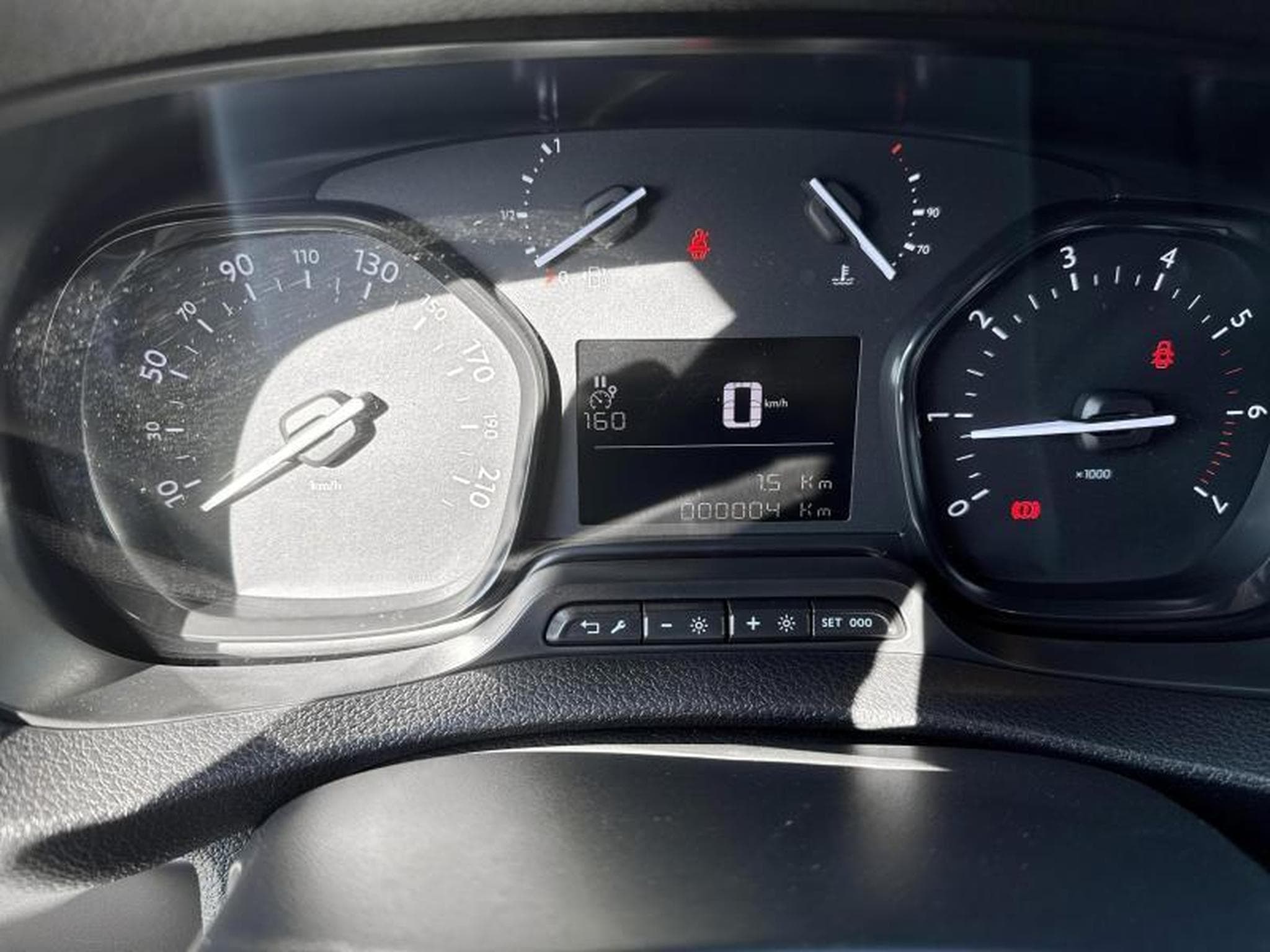 Citroen Jumpy M 1.5 BlueHDI 120 S&S BVM6 (2024) - Photo 15