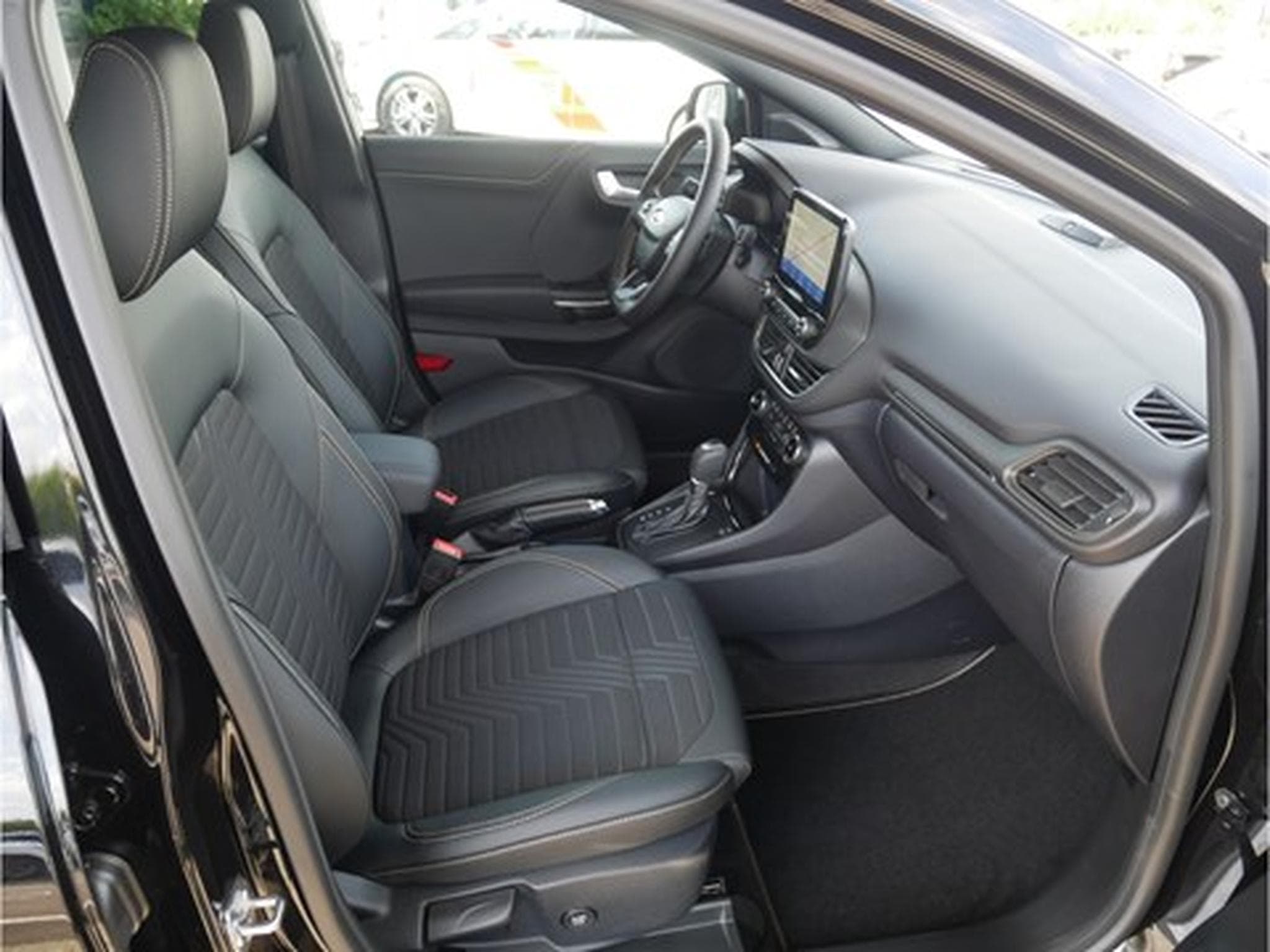 Ford Puma ST-Line Gold Edition 1.0i EcoBoost mHEV 155ps A7 GAR 09/2027 (2022) - Photo 6