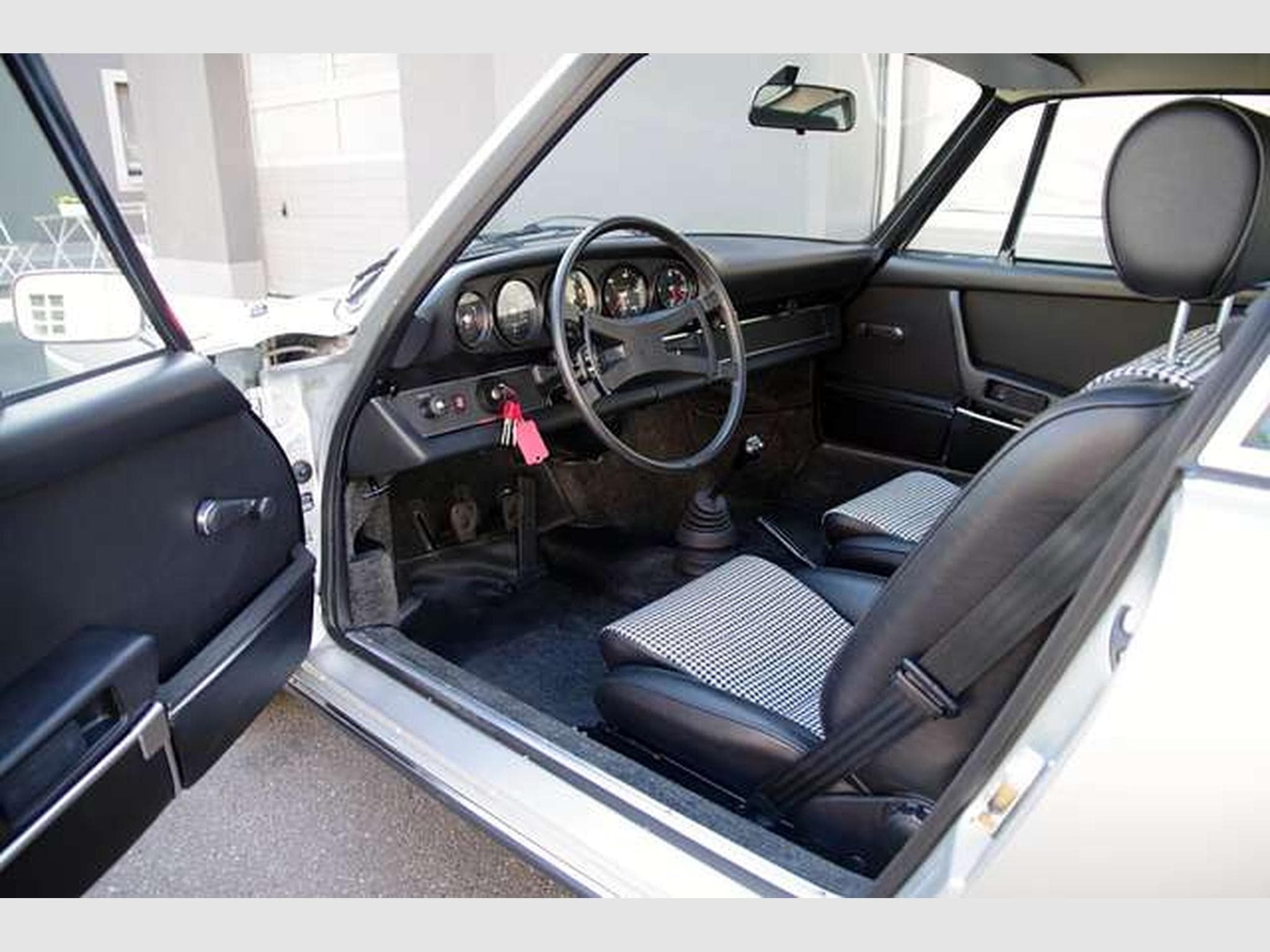 Porsche 911 911 T Coupé im Erstlack, Motorumbau 2.8 RSR (1973) - Foto 5