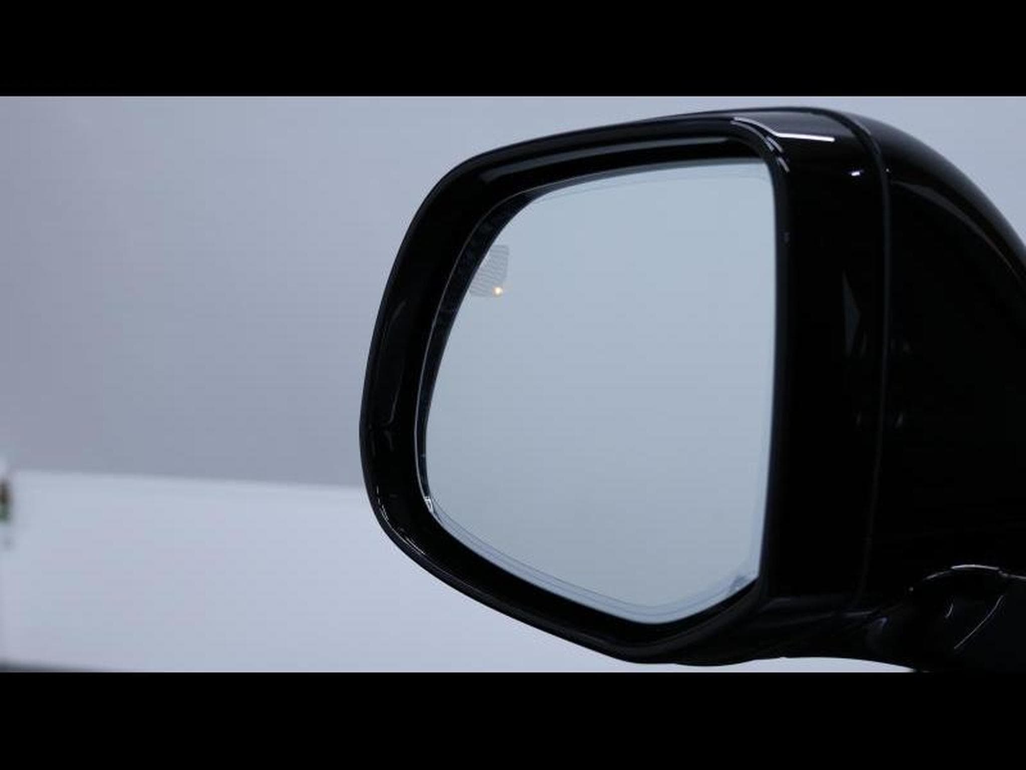 Land-Rover Range Rover LWB P615 SV AWD Auto (2025) - Photo 17