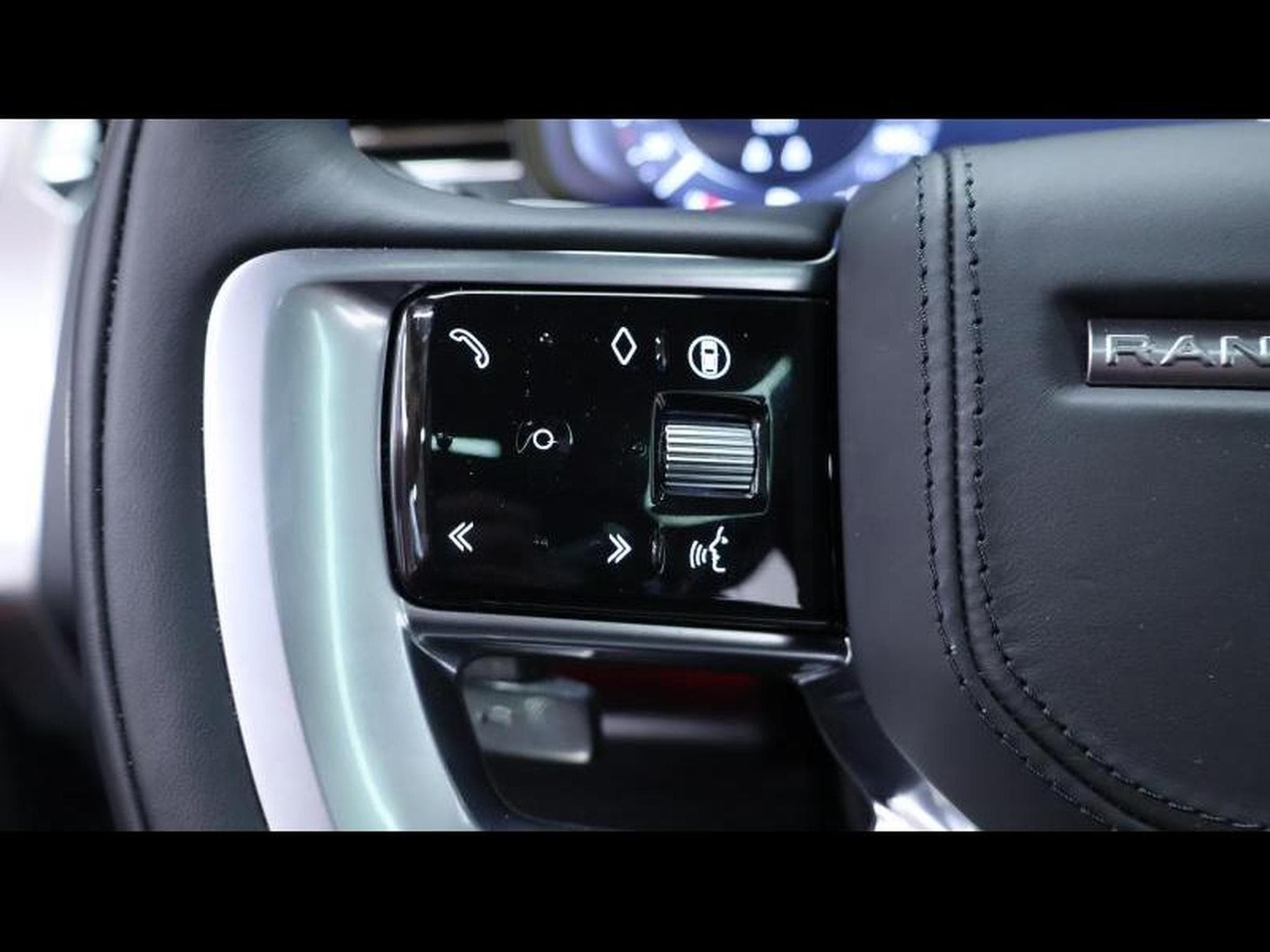 Land-Rover Range Rover LWB P615 SV AWD Auto (2025) - Photo 20