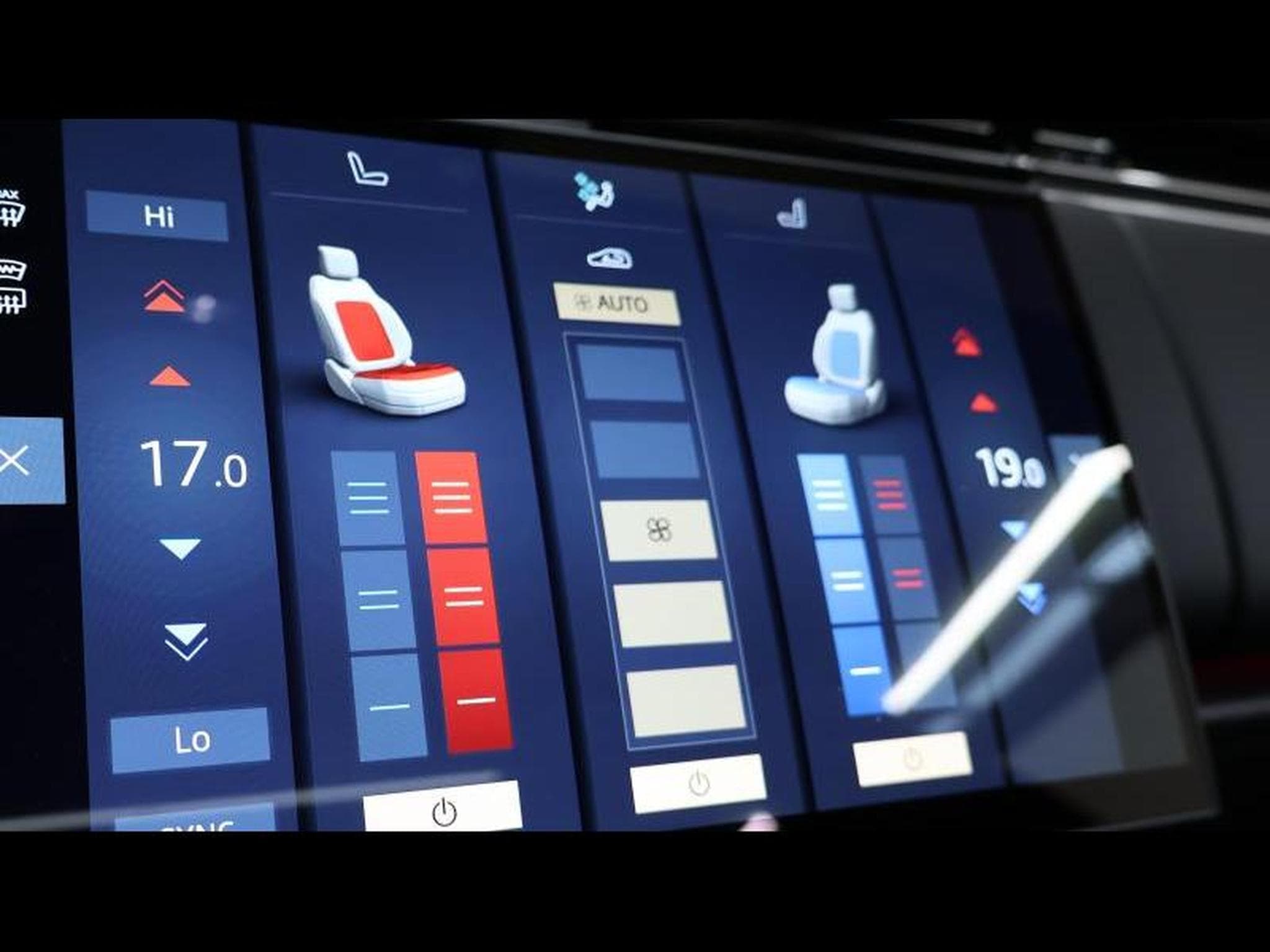 Land-Rover Range Rover LWB P615 SV AWD Auto (2025) - Photo 23