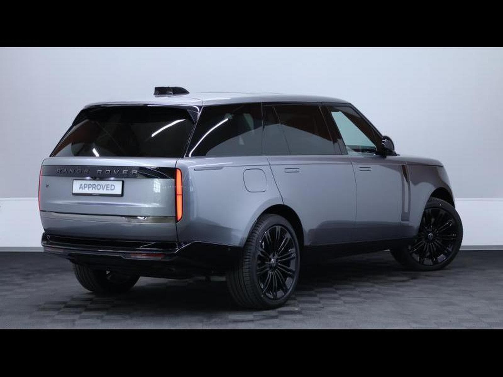 Land-Rover Range Rover LWB P615 SV AWD Auto (2025) - Photo 4