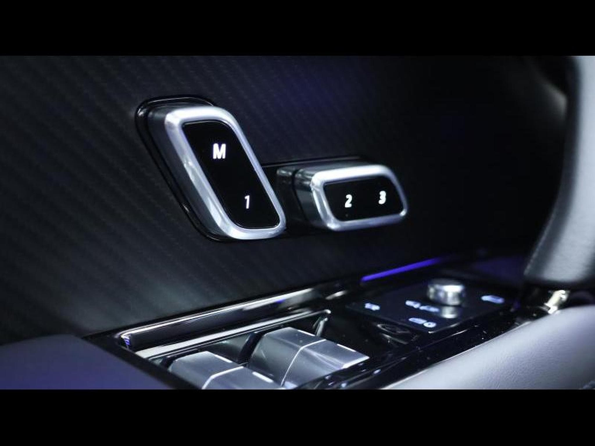 Land-Rover Range Rover Sport SV Edition One (2024) - Photo 18