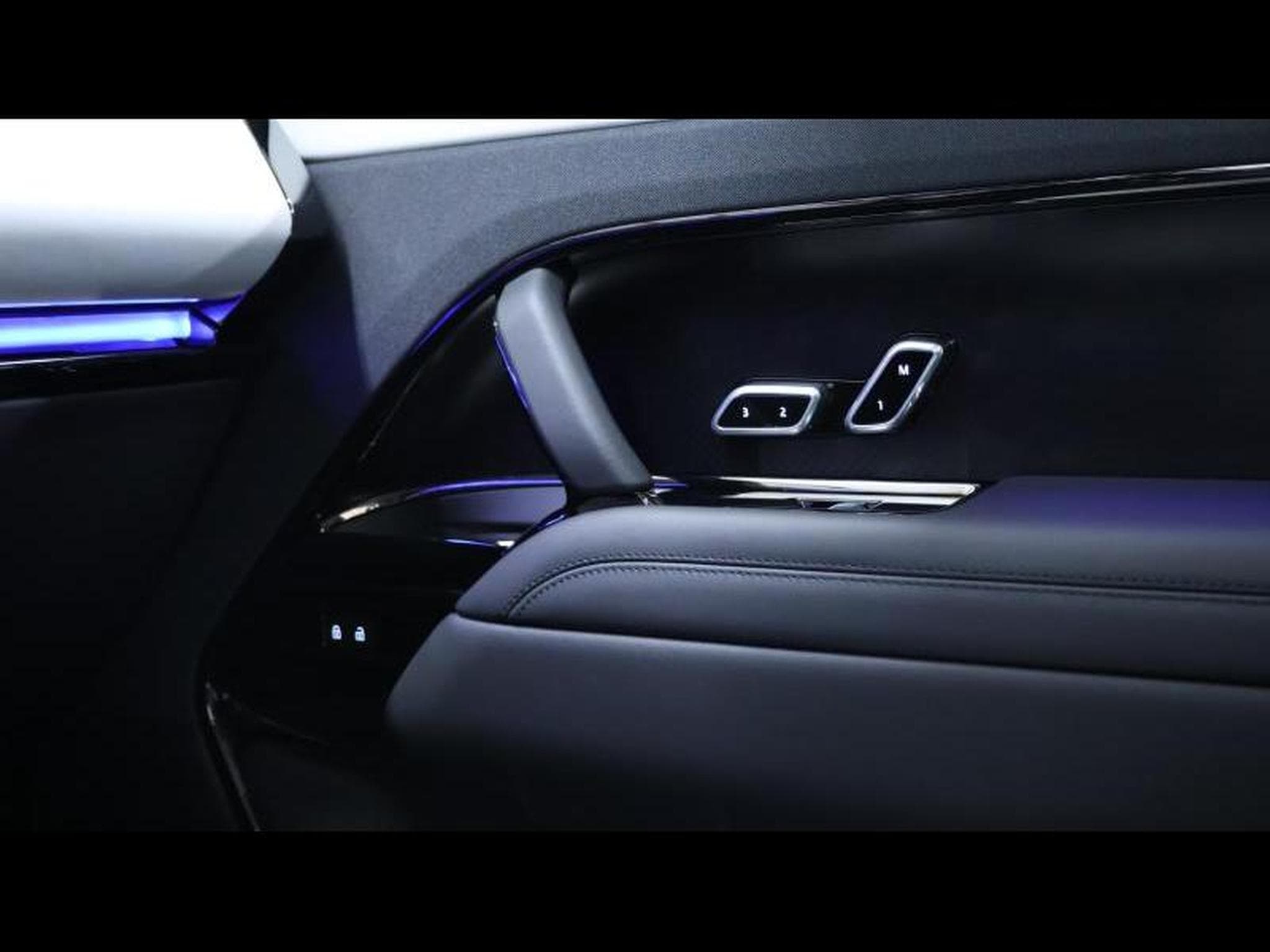 Land-Rover Range Rover Sport SV Edition One (2024) - Photo 19