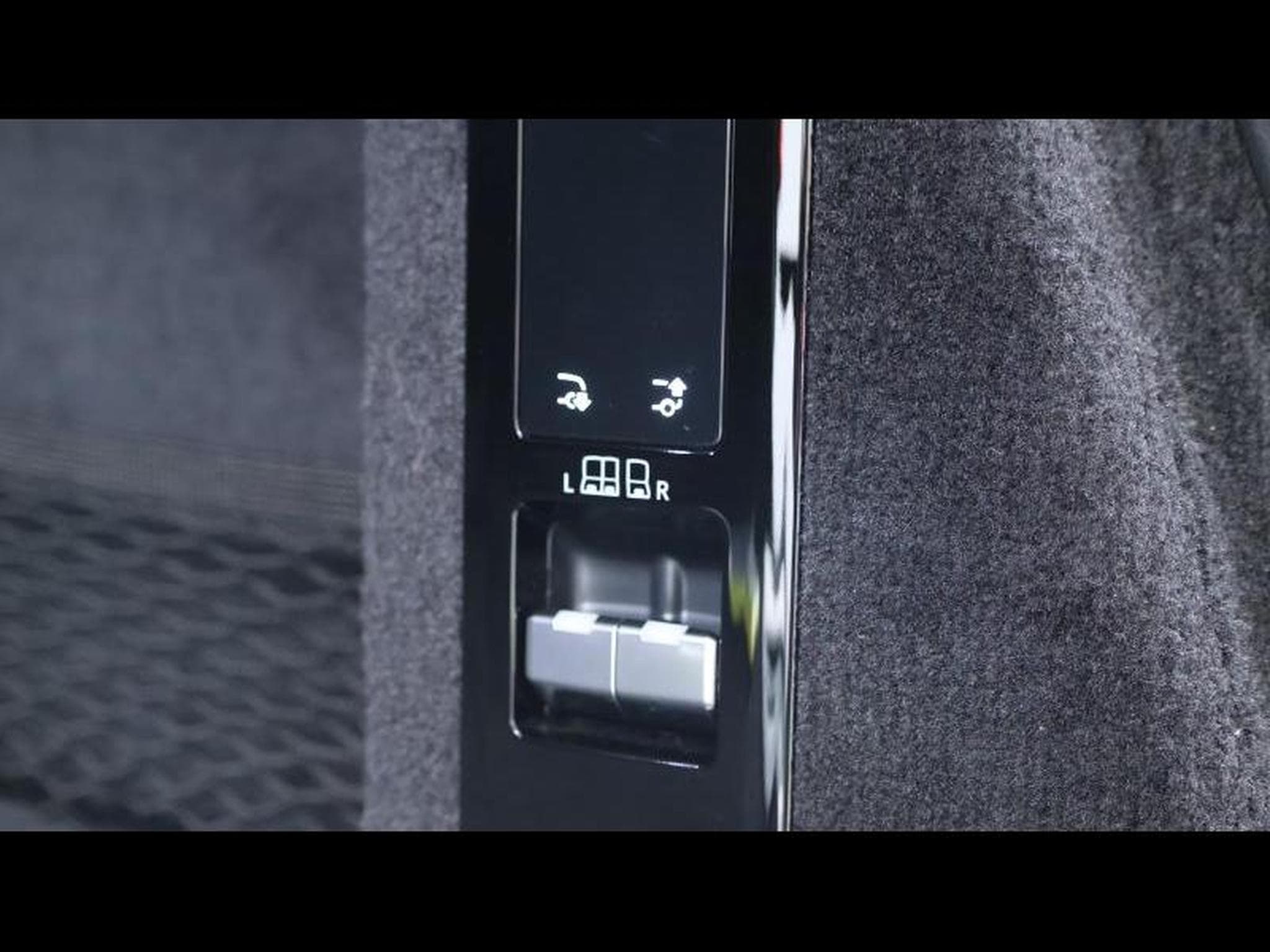 Land-Rover Range Rover Sport SV Edition One (2024) - Photo 23