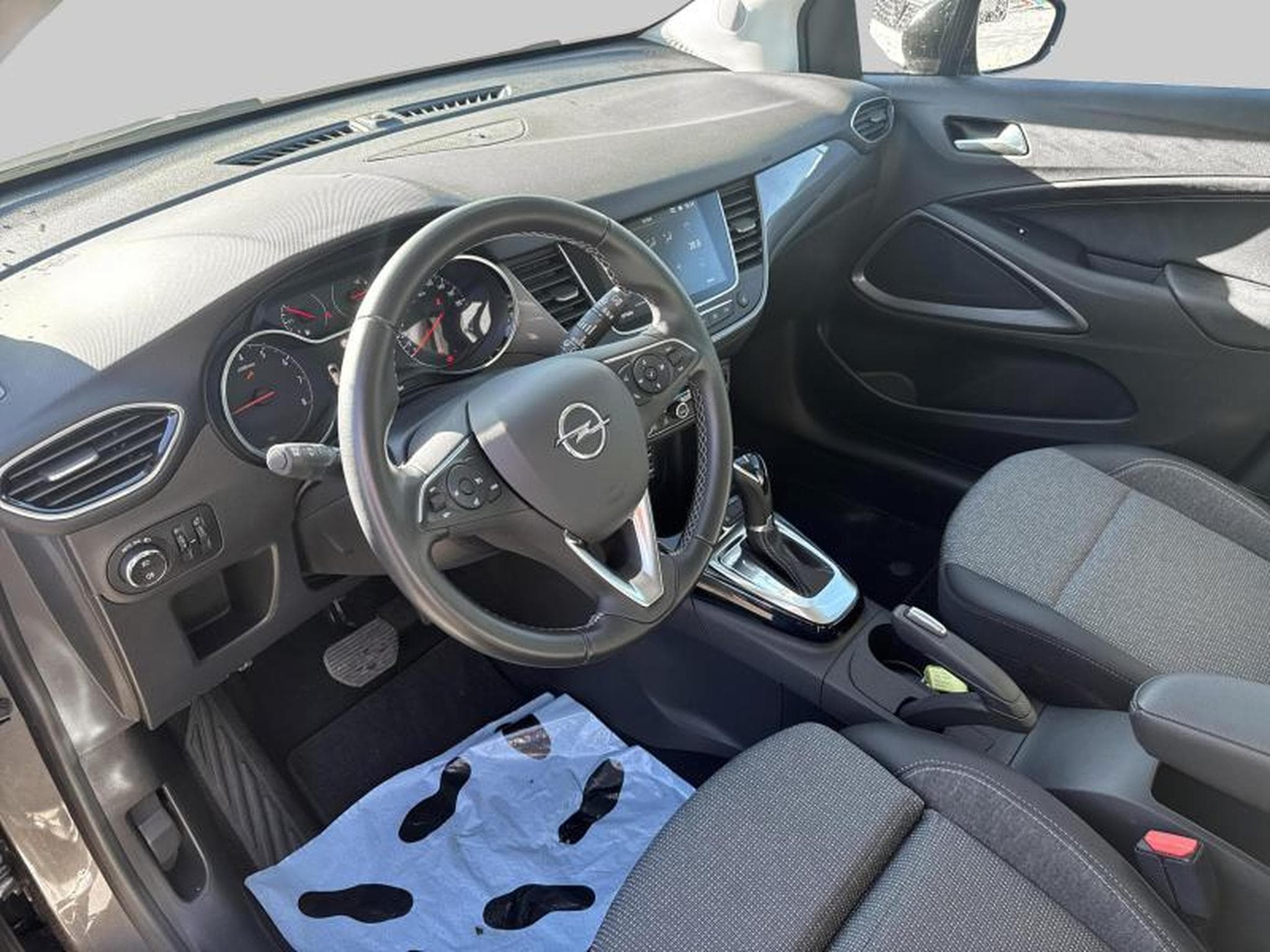 Opel Crossland Elegance (2023) - Photo 11