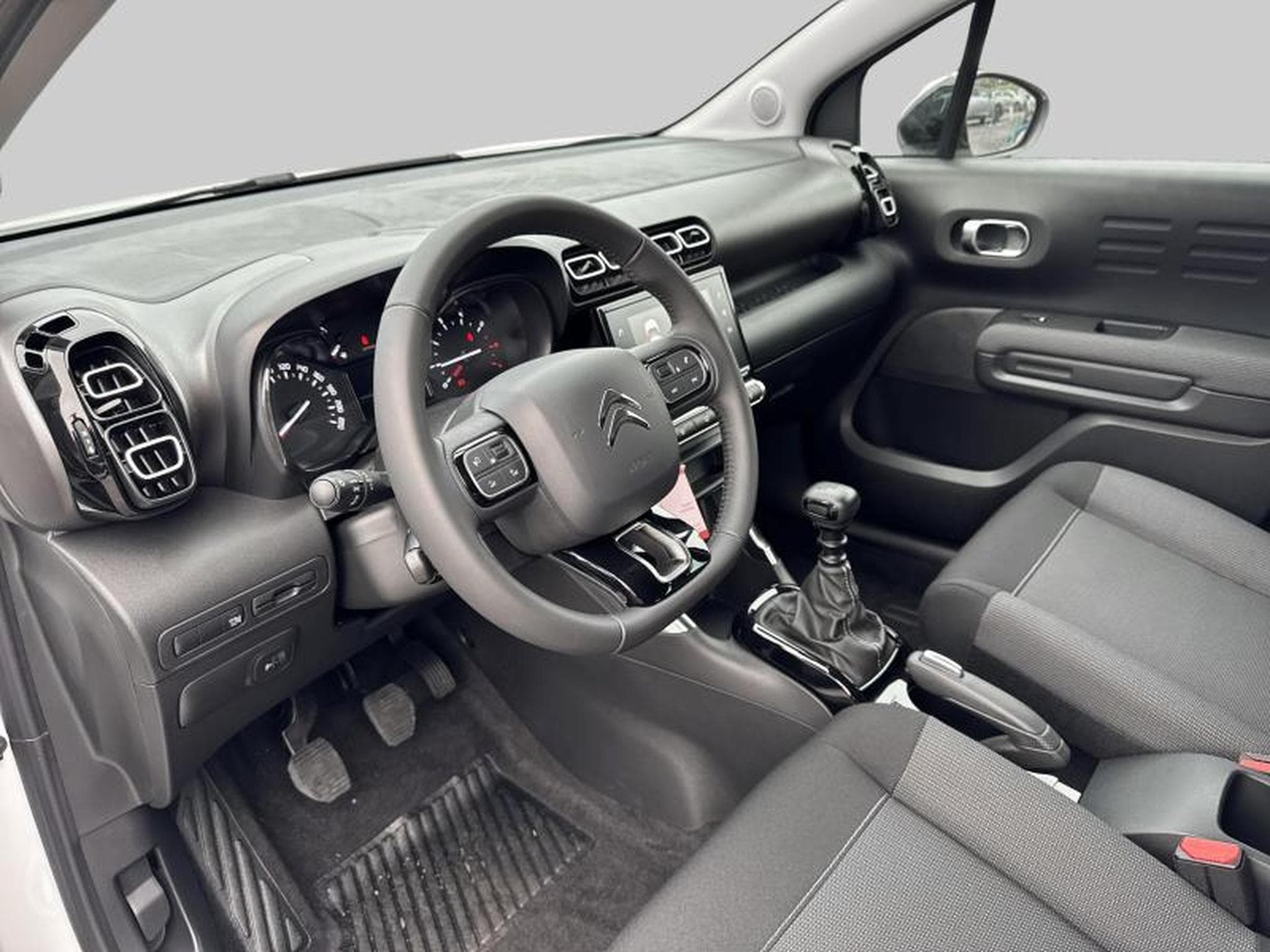 Citroen C3 Aircross FEEL (2023) - Photo 11