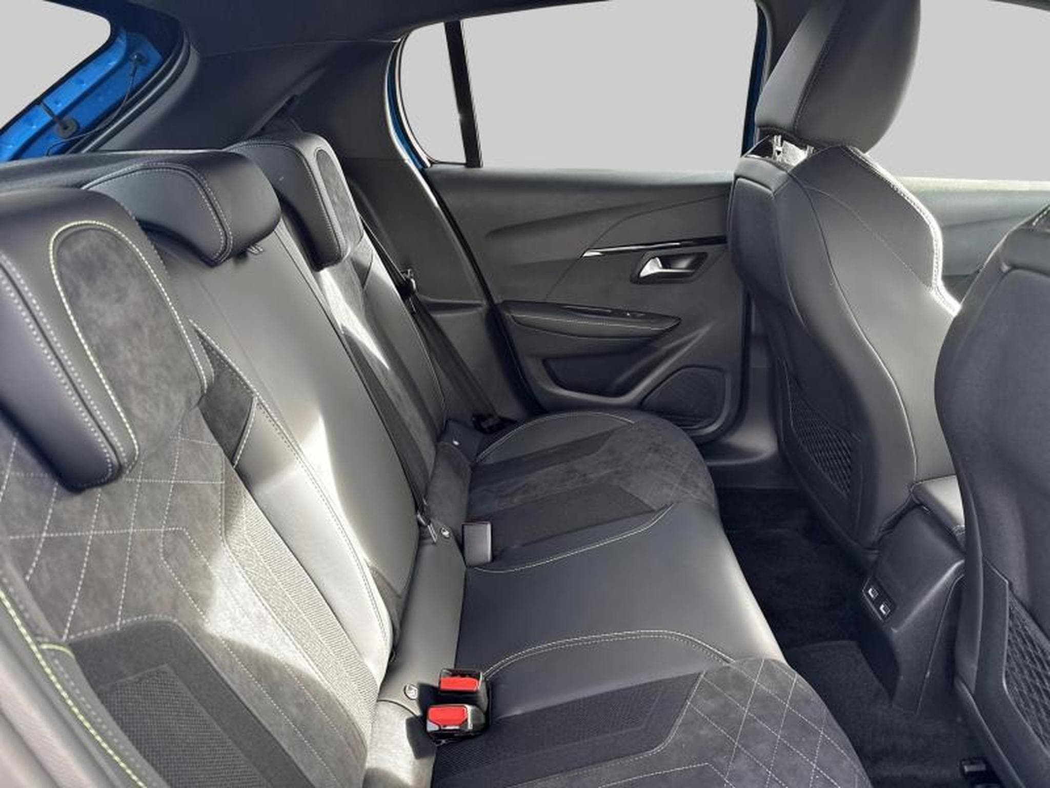 Peugeot 208 GT Line (2023) - Foto 14