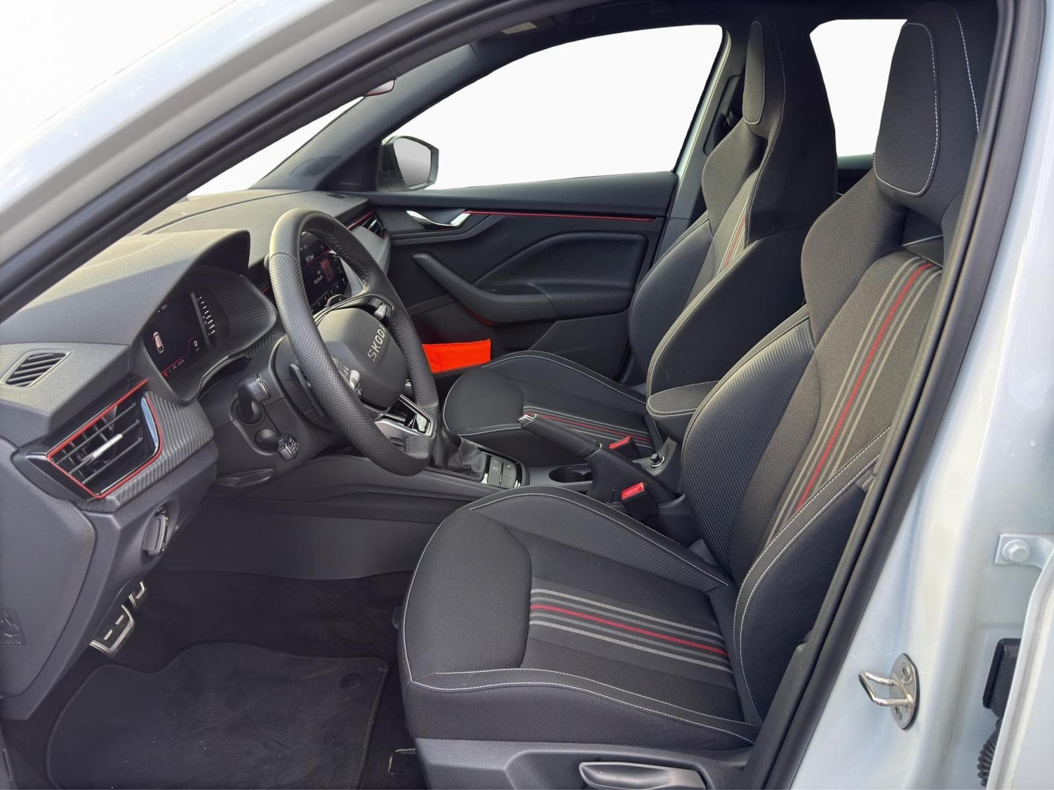 Skoda Scala Monte Carlo (2025) - Photo 2