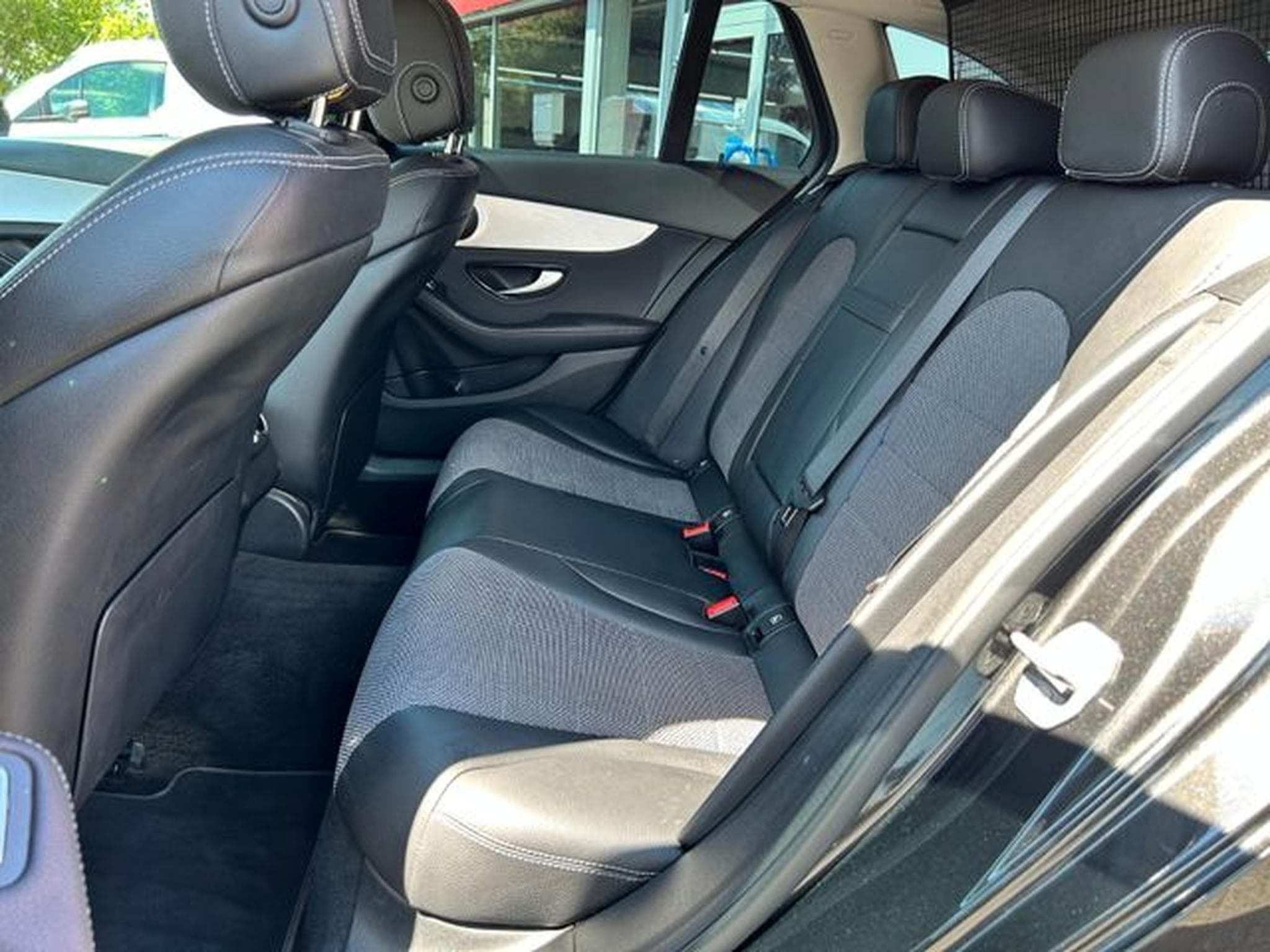 Mercedes C 180 C 180 T Avantgarde LED Navi Kamera SpurPaket (2020) - Foto 11