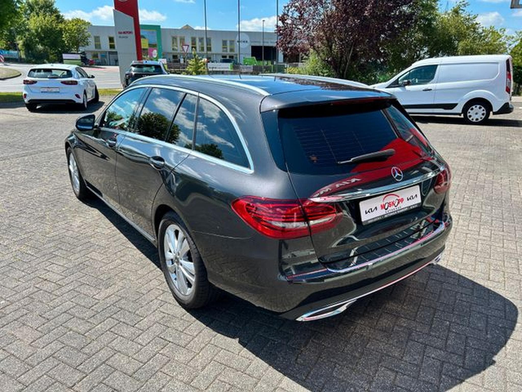 Mercedes C 180 C 180 T Avantgarde LED Navi Kamera SpurPaket (2020) - Foto 5